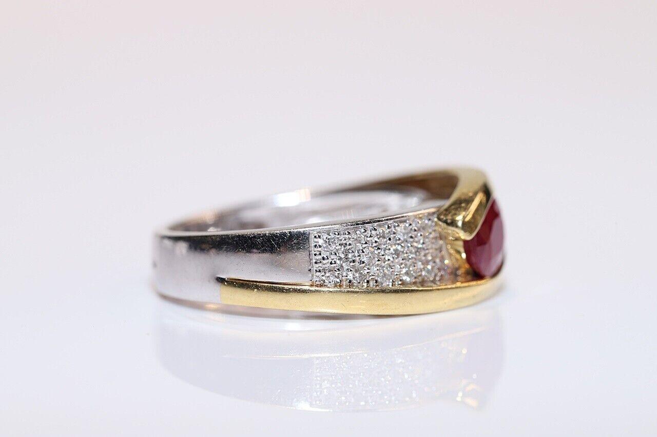 Vintage Circa 1980s Handcrafted 18k Gold Natural Diamond And Ruby Ring In Good Condition For Sale In Fatih/İstanbul, 34