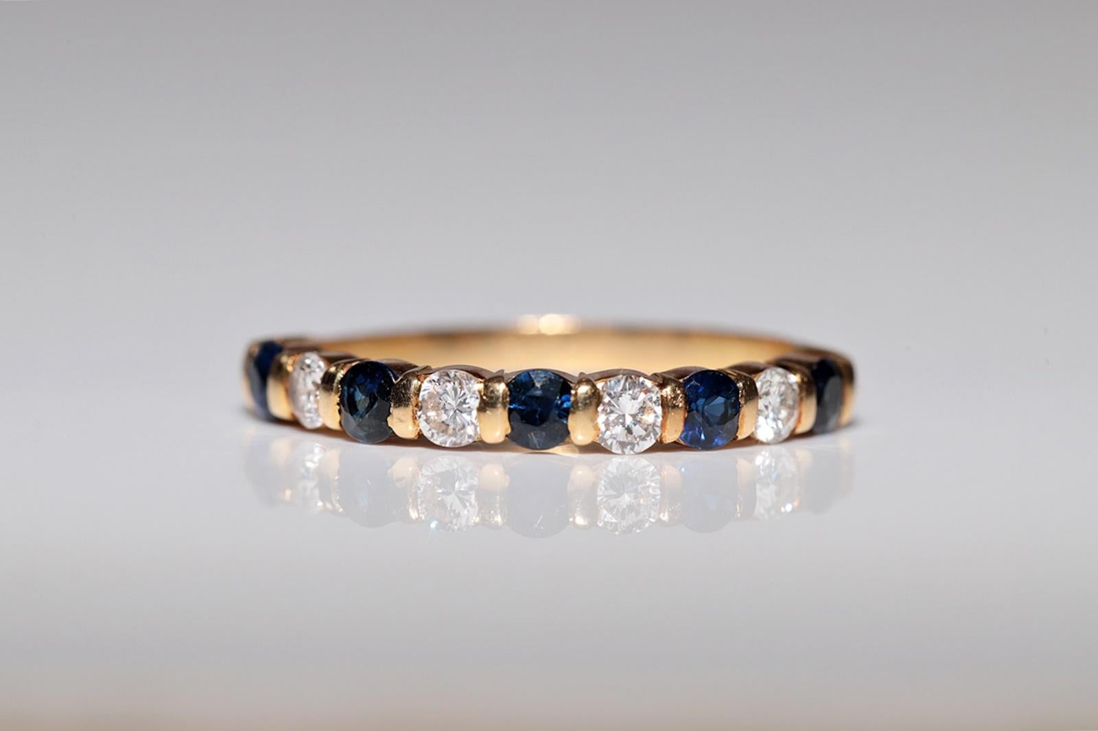 Anillo vintage artesanal de oro de 18 quilates con zafiro y diamantes naturales de la década de 1980 Corte brillante en venta