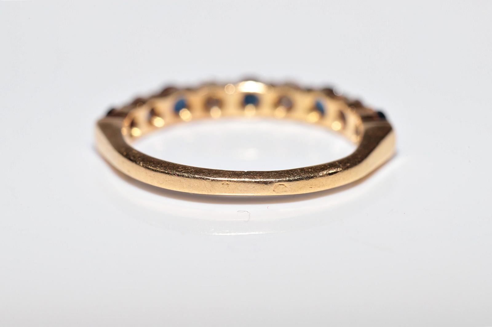 Anillo vintage artesanal de oro de 18 quilates con zafiro y diamantes naturales de la década de 1980 en venta 3