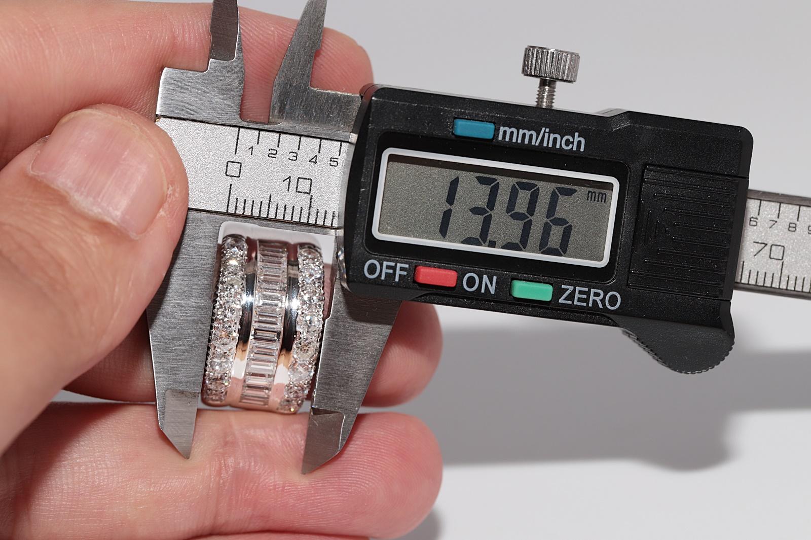 Anello forte d'oro naturale decorato con diamanti naturali, CIRCA 1980, fatto a mano in vendita 6