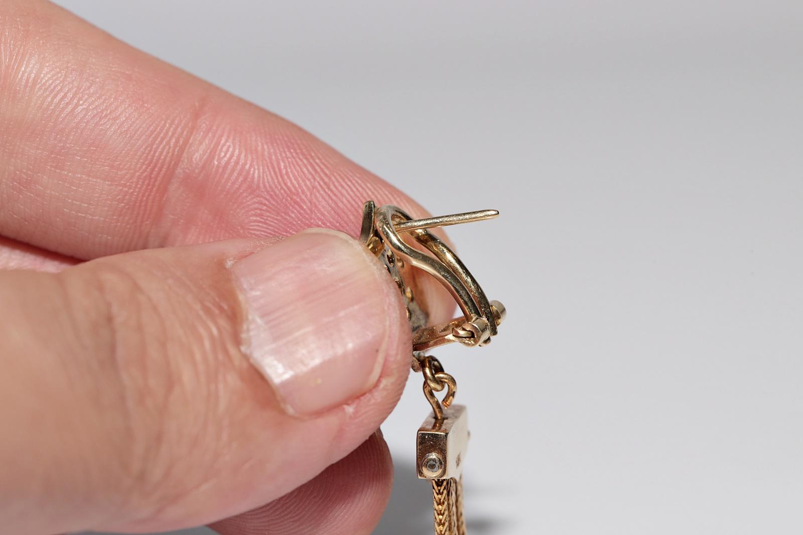 Vintage Circa 1980er Jahre Handgefertigter 18k Gold natürlicher Diamant-Emaille-Tropfen-Ohrring im Angebot 5