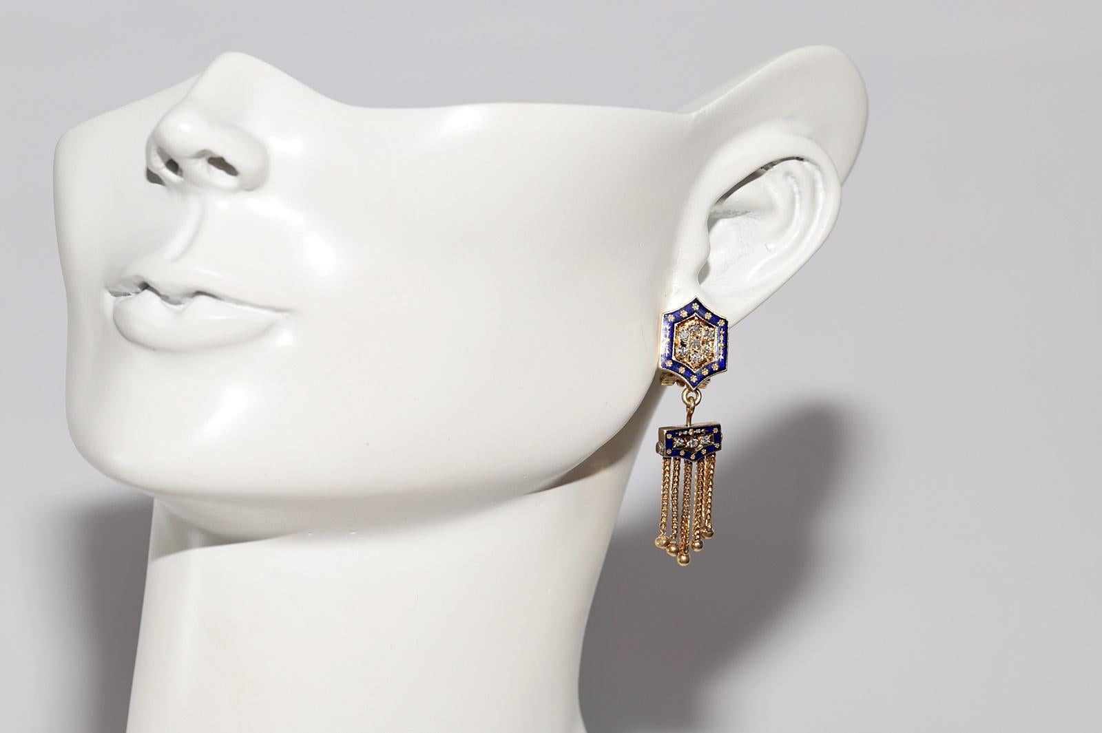 Vintage Circa 1980er Jahre Handgefertigter 18k Gold natürlicher Diamant-Emaille-Tropfen-Ohrring im Angebot 8