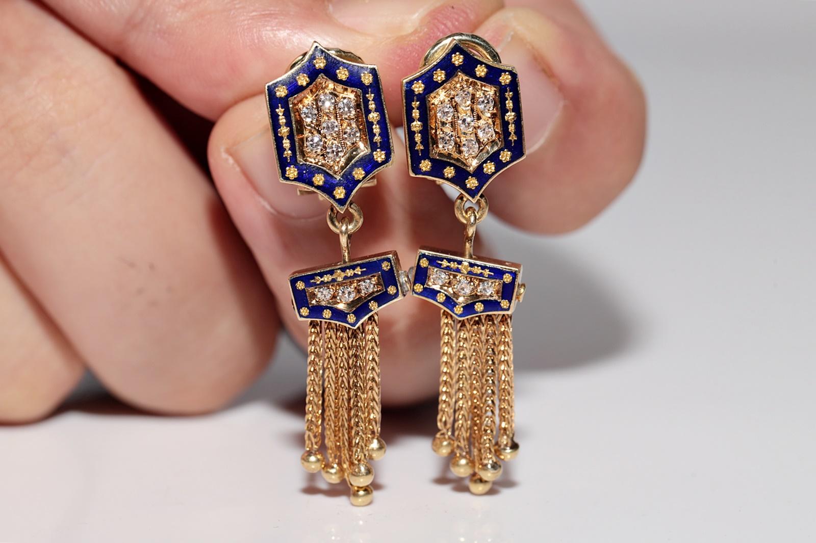 Vintage Circa 1980er Jahre Handgefertigter 18k Gold natürlicher Diamant-Emaille-Tropfen-Ohrring im Angebot 1