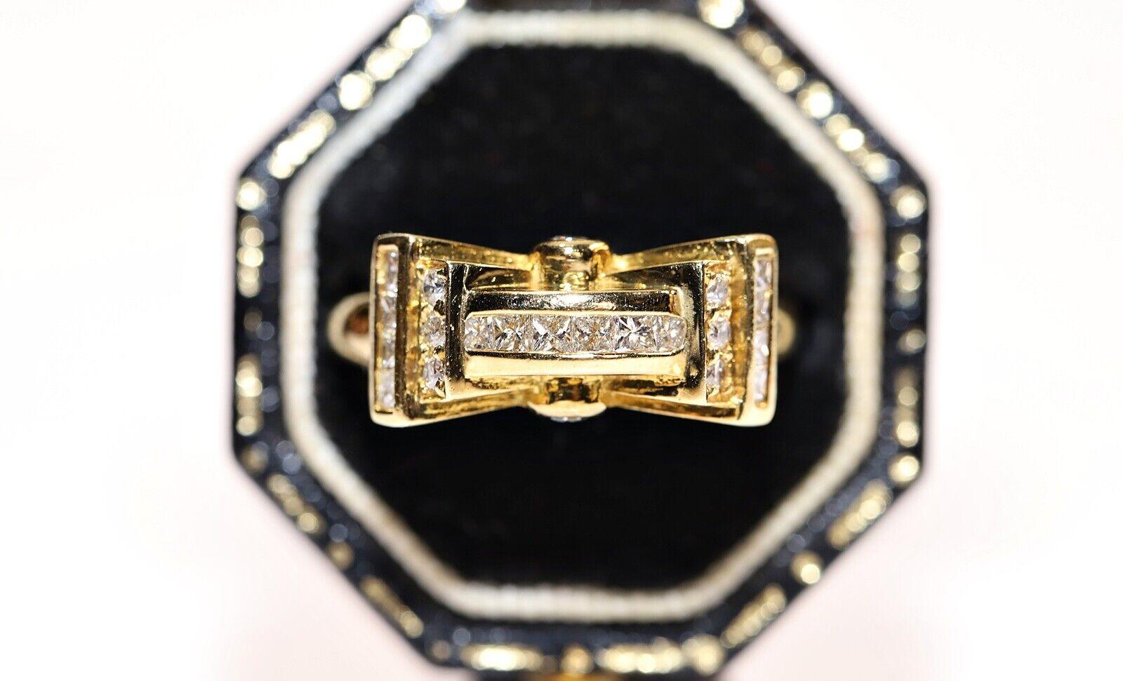 In sehr gutem Zustand.
Das Gesamtgewicht beträgt 5.8 Gramm.
Totally is diamond  0,45 Karat.
Der Diamant ist G-H Farbe und vs-s1.
Ringgröße ist US 6.2 (Wir bieten kostenlose Größenänderung)
Wir können jede Größe herstellen.
Die Box ist nicht