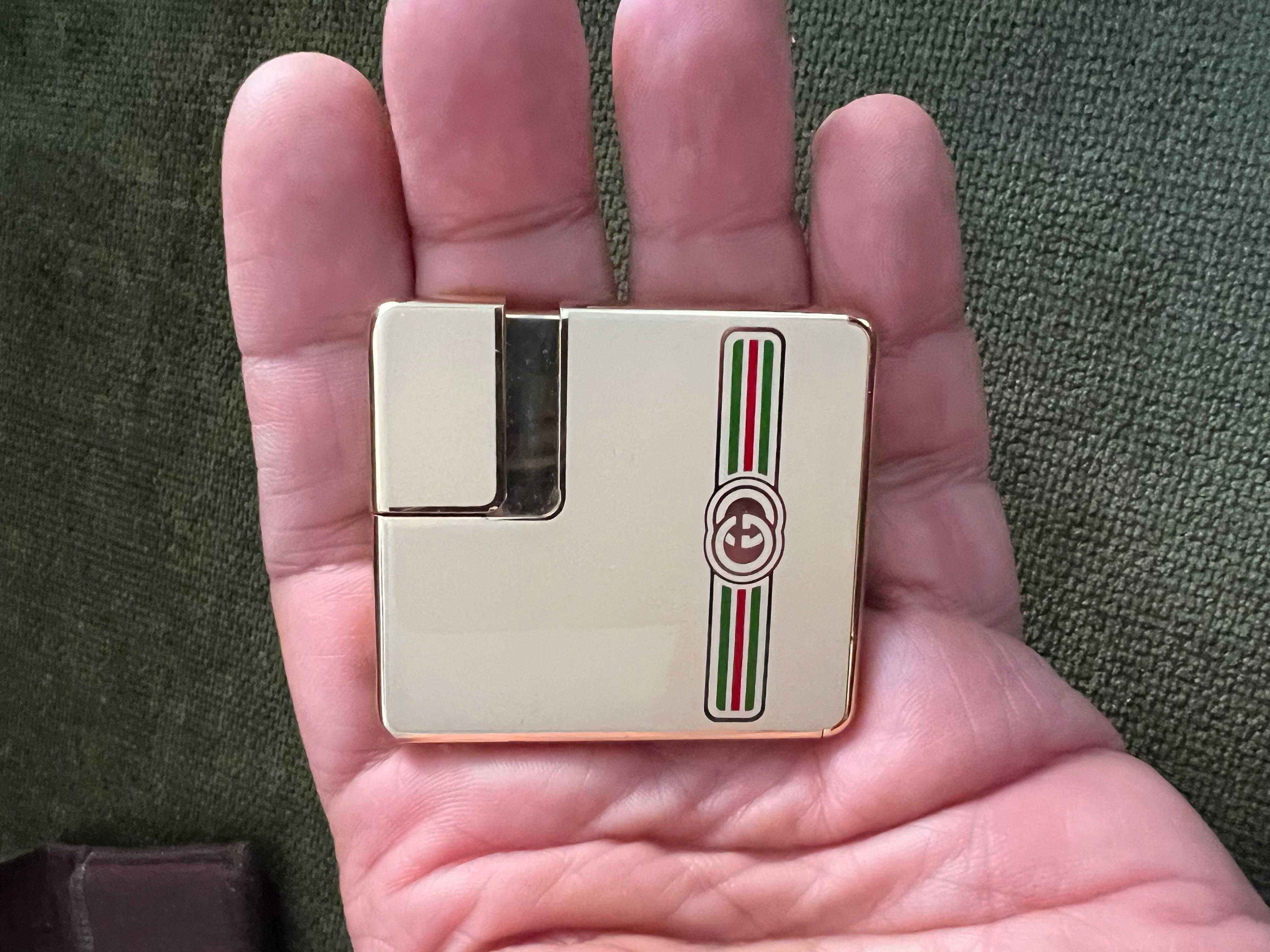 Vintage Circa 1980 Logo Gucci Lights En Plaqué Or 18K & Émail Crème 11