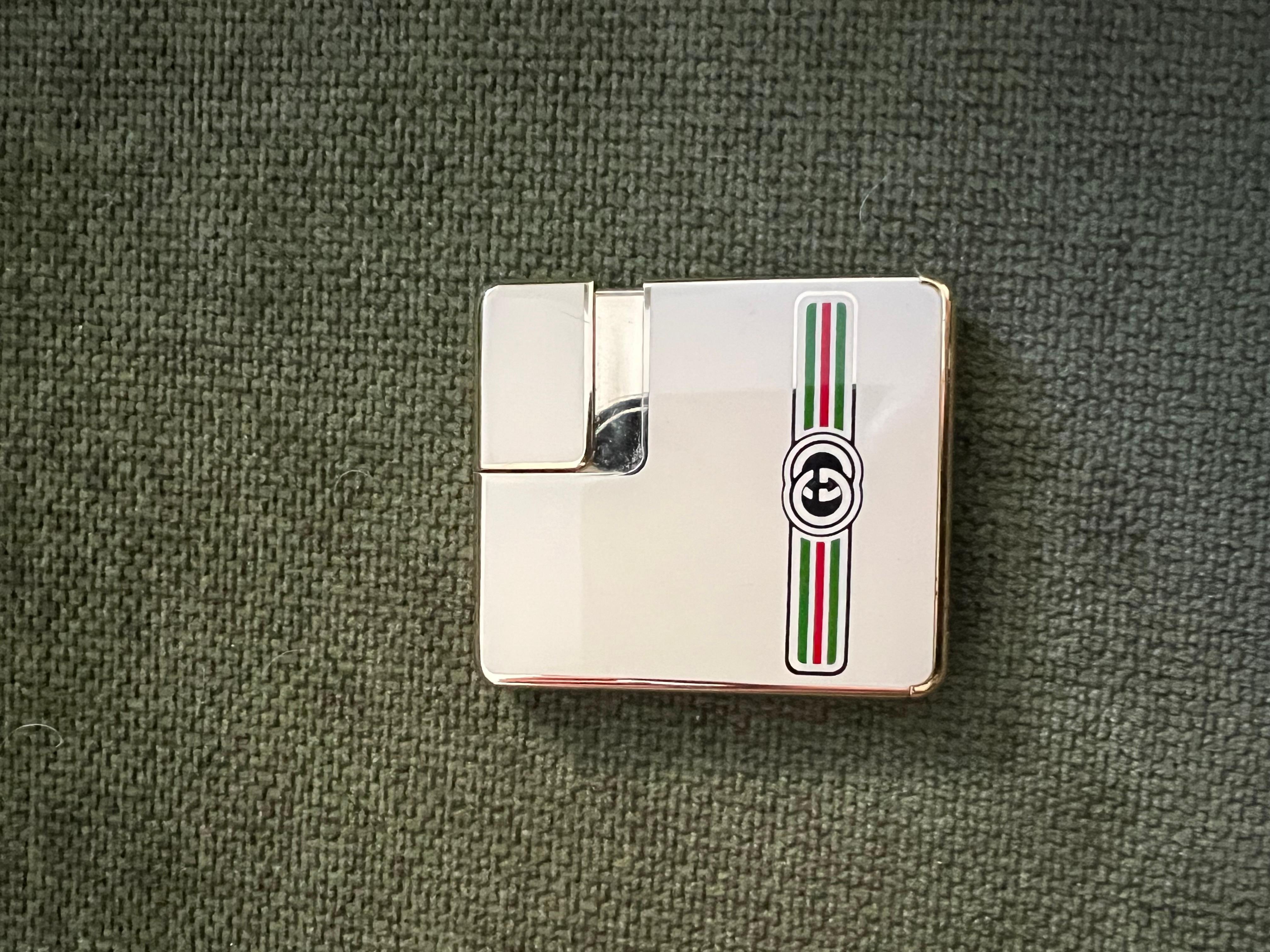 Vintage Circa 1980 Logo Gucci Lights En Plaqué Or 18K & Émail Crème 14