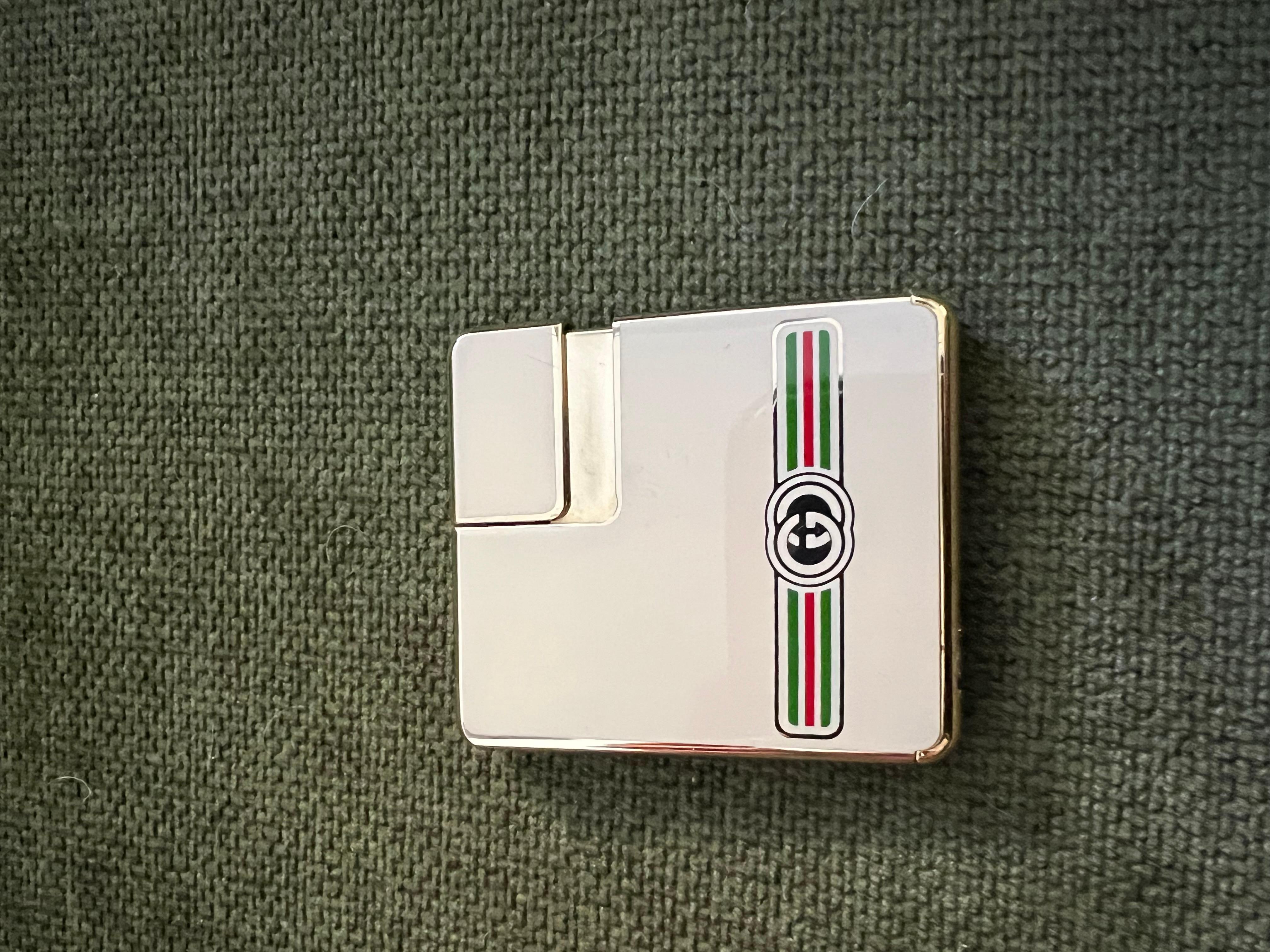 Vintage Circa 1980 Logo Gucci Lights En Plaqué Or 18K & Émail Crème 15