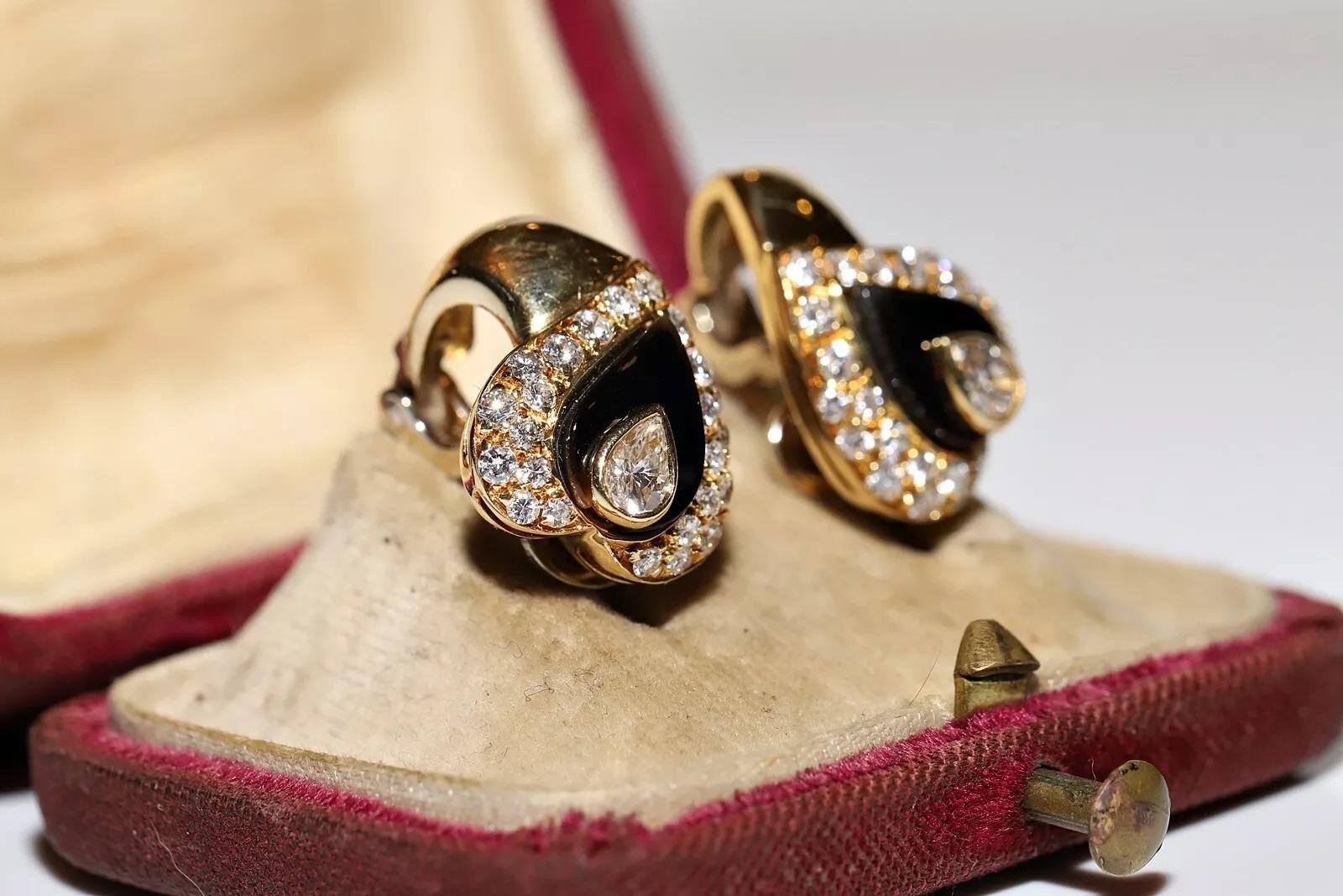 Retro Vintage Circa 1980s Natural Diamond And Onyx Decorated Earring For Sale