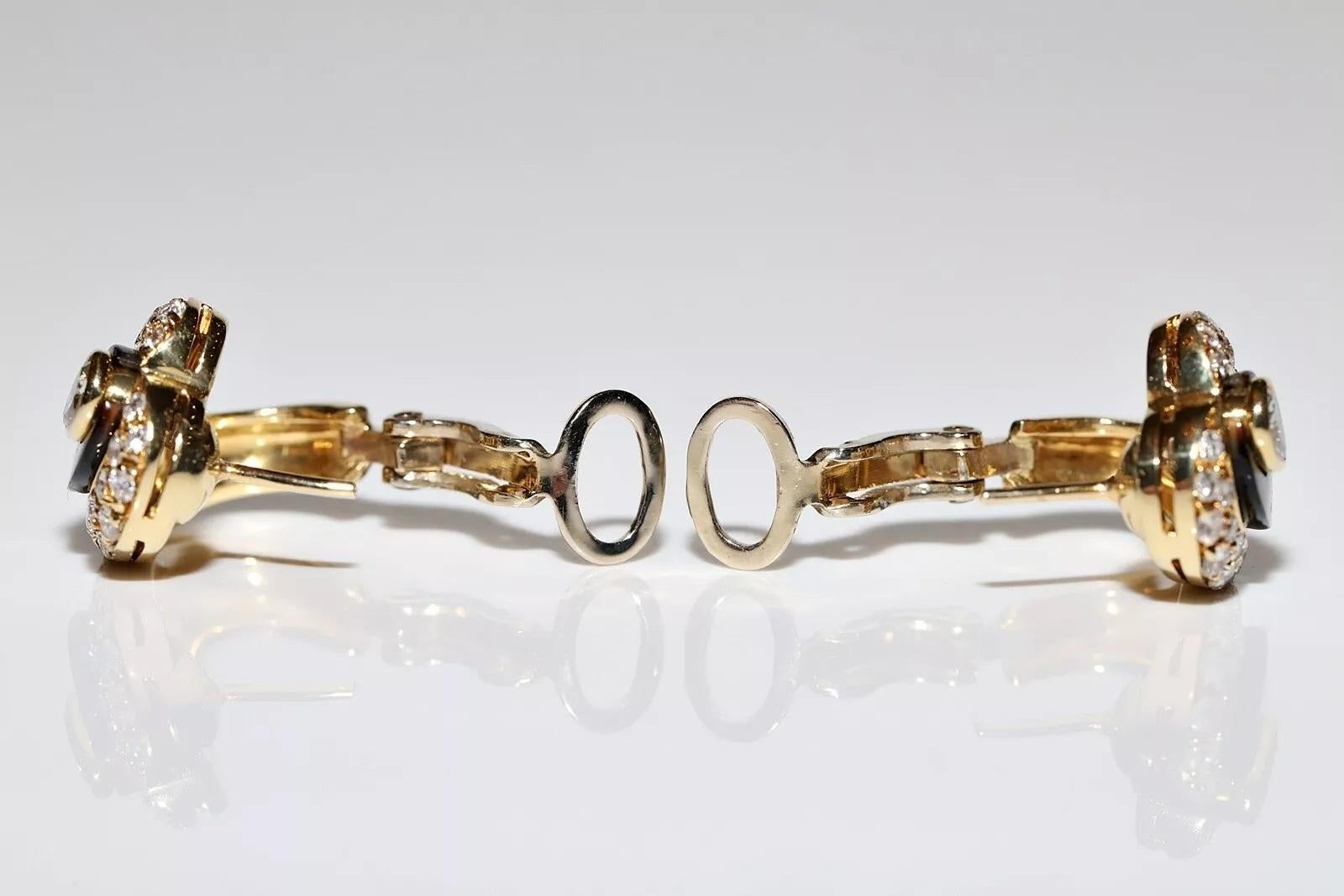 Vintage Circa 1980s Natural Diamond And Onyx Decorated Earring For Sale 2