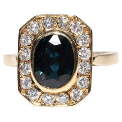 Anello decorato con diamanti e zaffiri naturali, vintage, anni '80, circa.