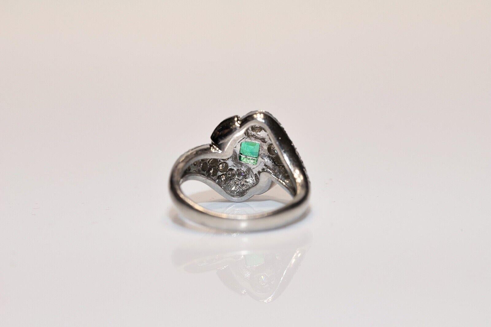 Retro Vintage Circa 1980s Platinum Natural Diamond And Emerald Ring For Sale