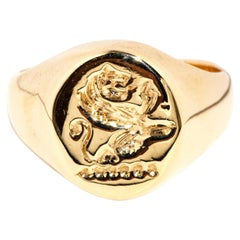 Vintage Circa 1980s Roaring Lion Domed Signet Ring 9 Carat Yellow Gold