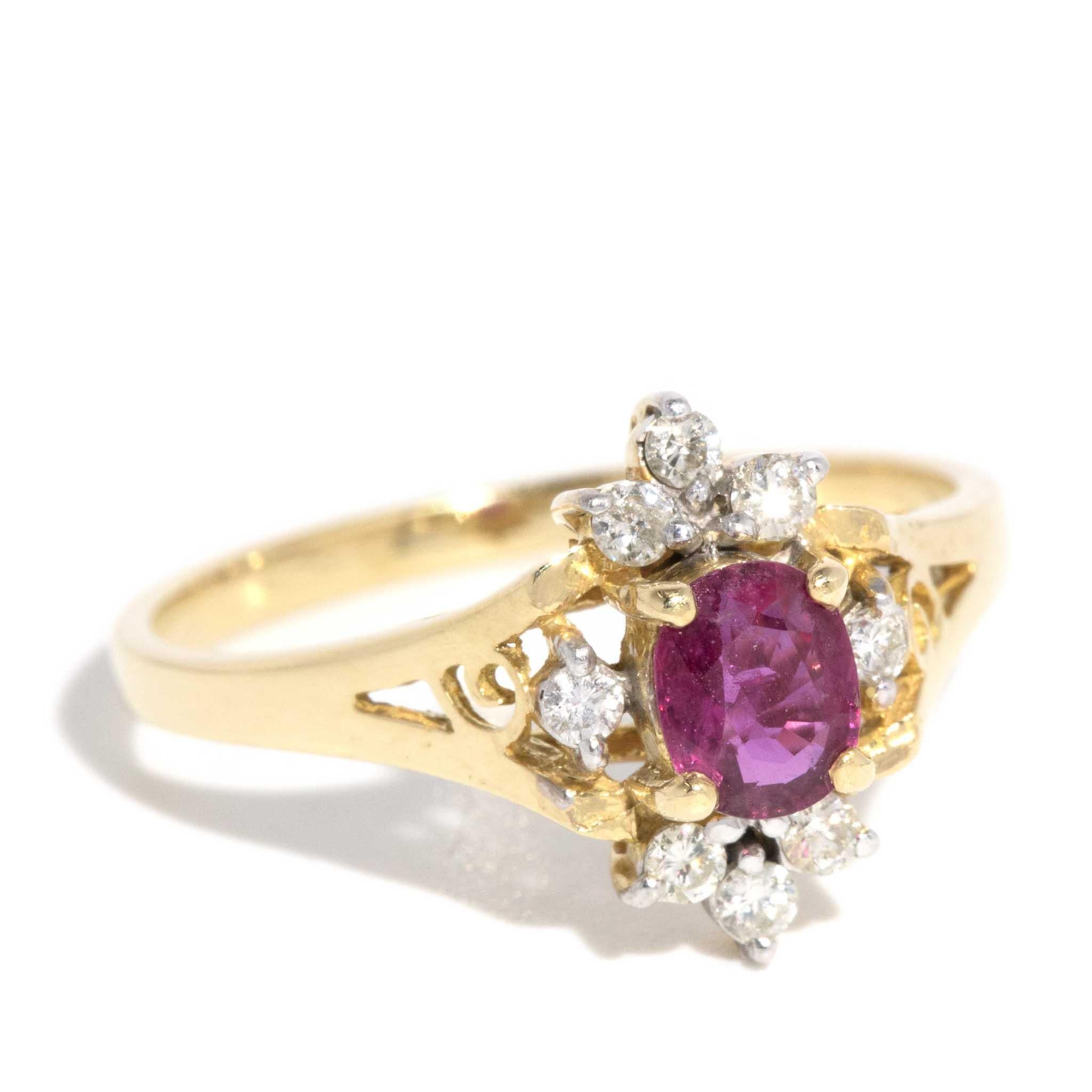 Vintage Circa 1980s Ruby Diamond Halo Cluster 18 Carat Yellow Gold In Good Condition For Sale In Hamilton, AU