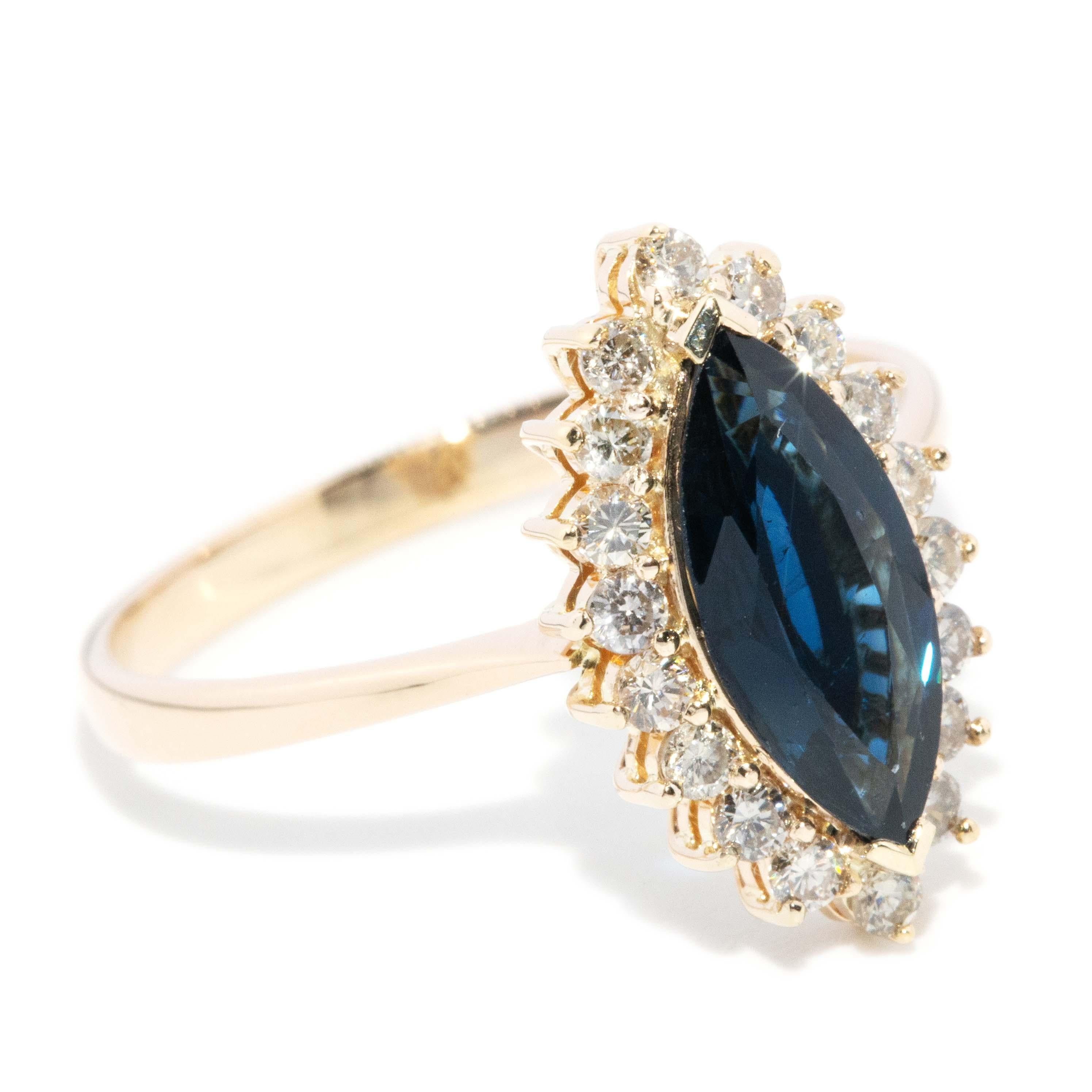 Anello aureola con zaffiro e diamante vintage degli anni '80 in oro 14 carati In condizioni buone in vendita a Hamilton, AU