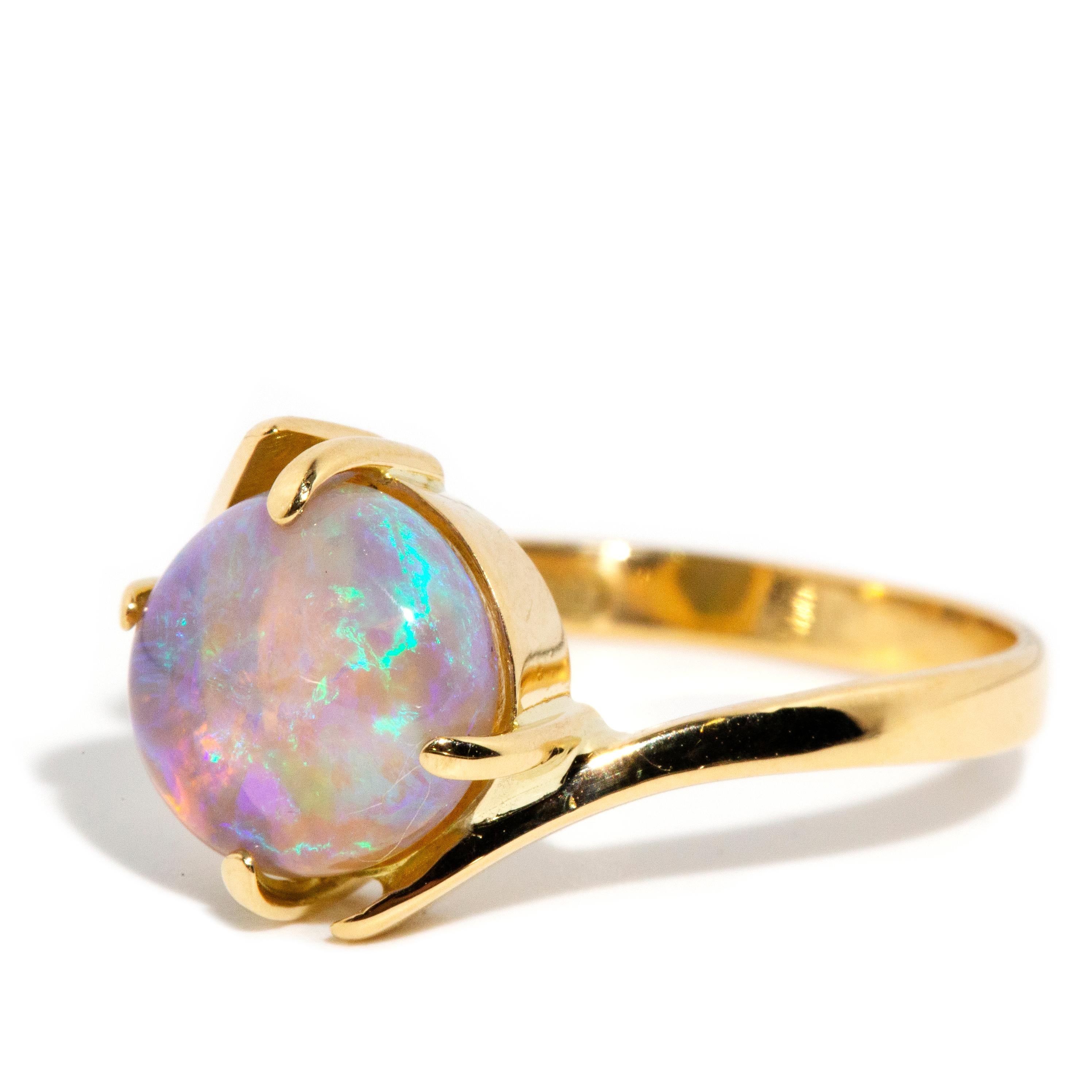 Modern Vintage Circa 1980s Solid Australian Crystal Opal Ring 18 Carat Yellow Gold For Sale