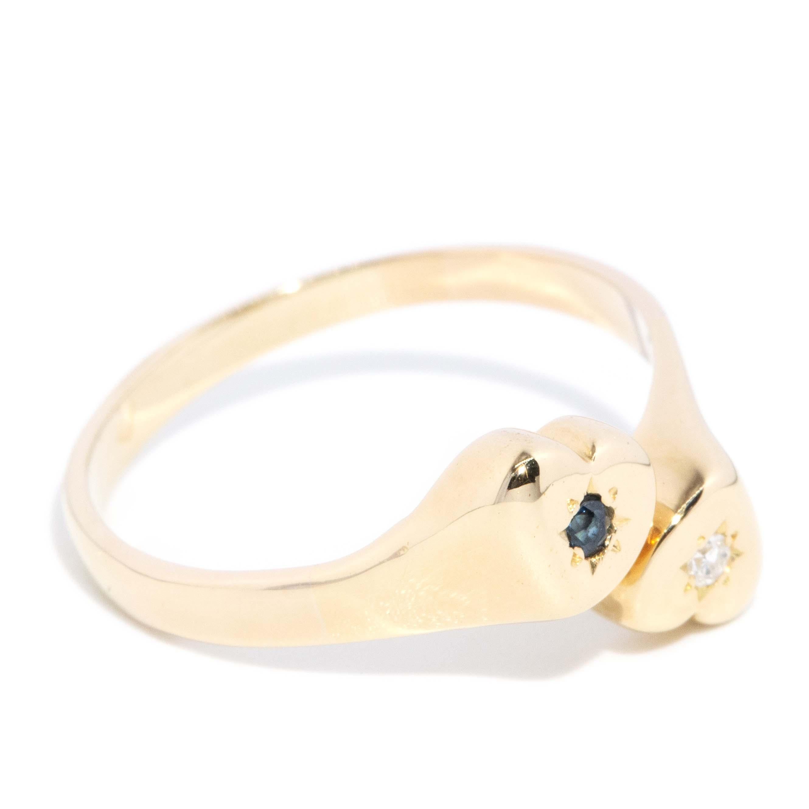 Vintage Circa 1980s Toi Et Moi Sapphire & Diamond Ring 14 Carat Gold In Good Condition For Sale In Hamilton, AU