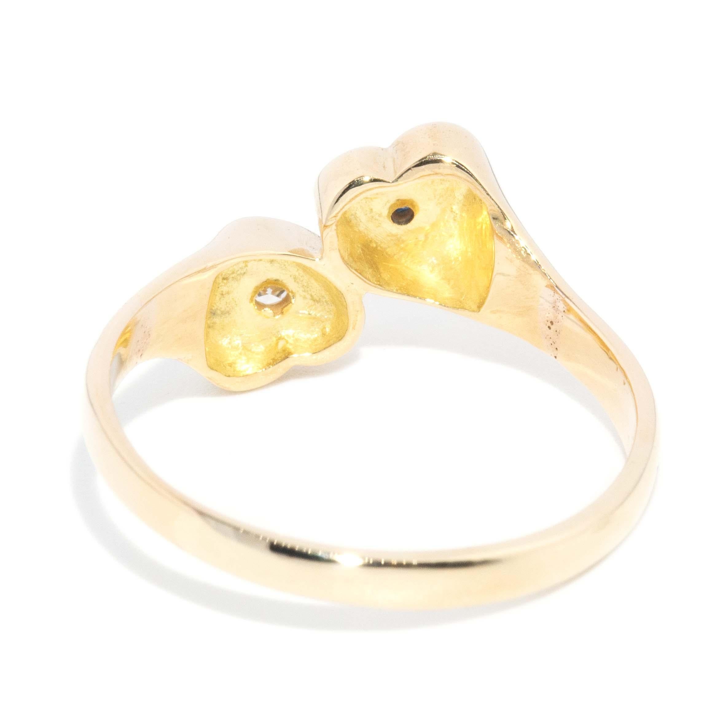 Vintage Circa 1980s Toi Et Moi Sapphire & Diamond Ring 14 Carat Gold For Sale 3