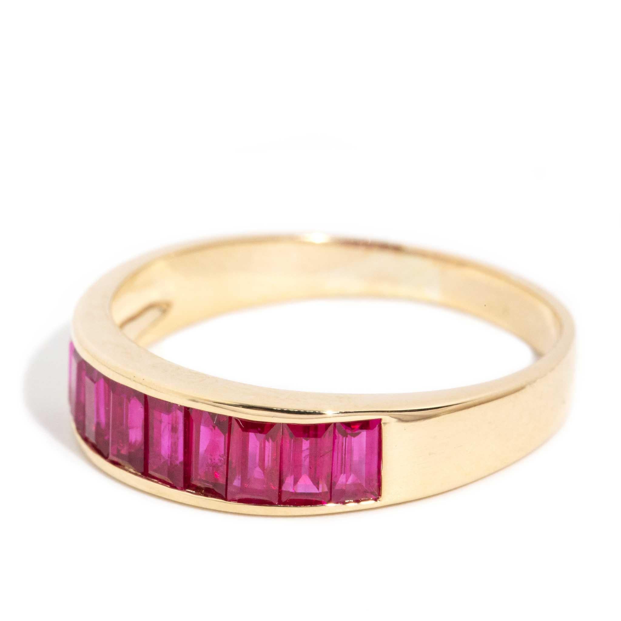 Vintage Circa 1990s 1.00 Carat Baguette Cut Red Ruby Band 18 Carat Yellow Gold For Sale 8