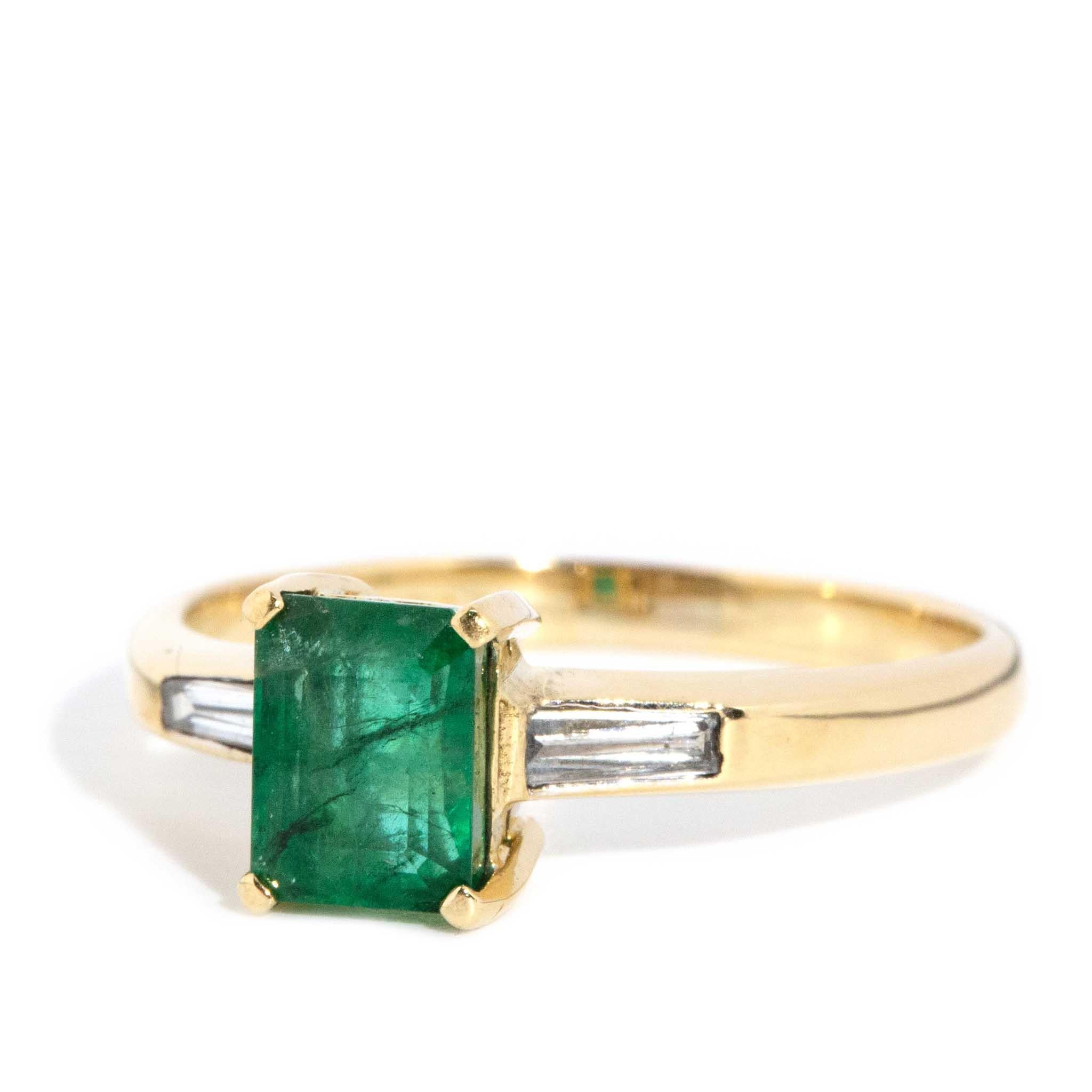 Vintage Circa 1990s 1.04 Carat Emerald & Diamond Trilogy Ring 18 Carat Gold In Good Condition For Sale In Hamilton, AU