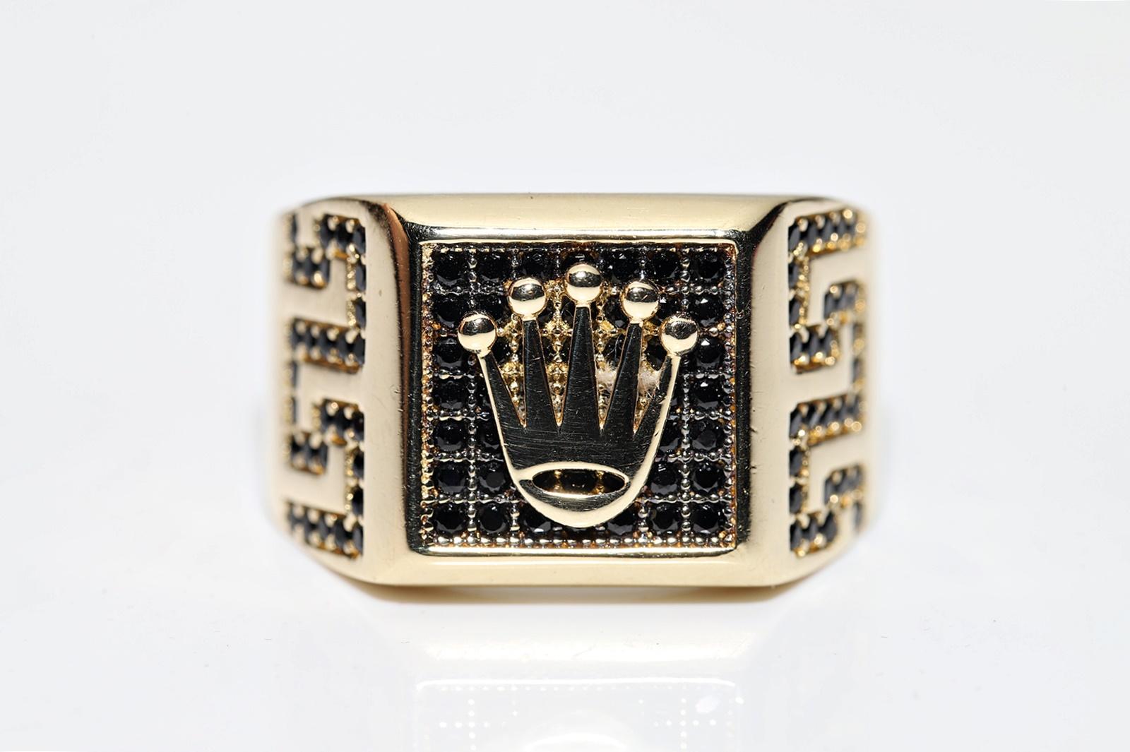 Vintage Circa 1990er Jahre 14k Gold natürlicher schwarzer Diamant dekorierter Vintage-Ring für Mann (Retro) im Angebot