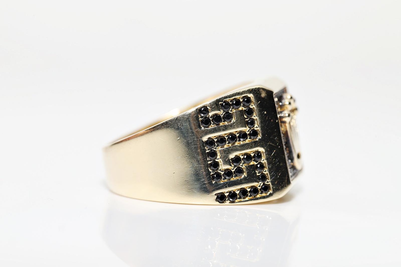 Vintage Circa 1990s 14k Gold Natural Black Diamond Decorated For Man Ring In Good Condition For Sale In Fatih/İstanbul, 34