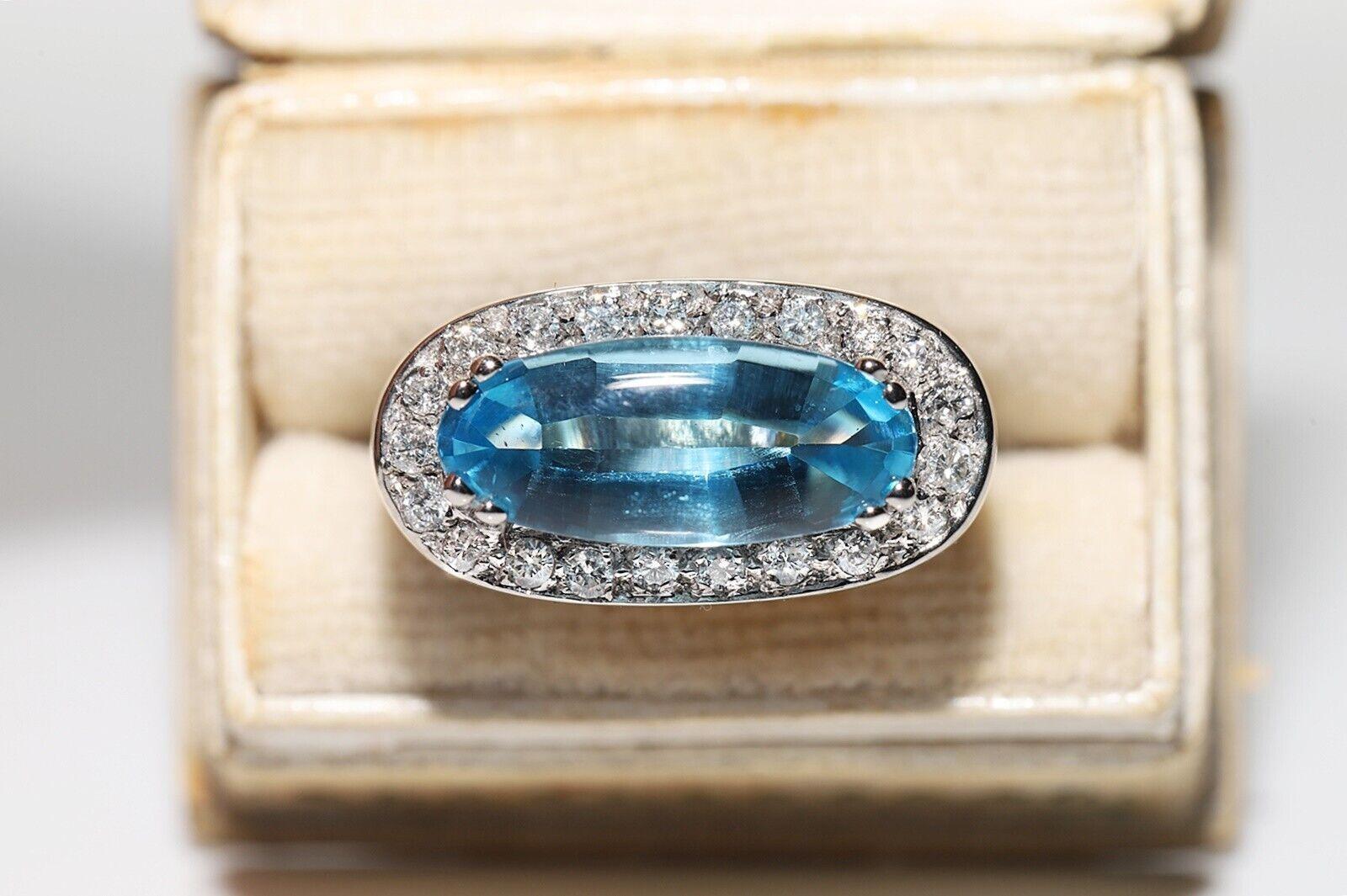 Vintage Circa 1990s 14k Gold Natural Diamond And Blue Topaz Decorated Ring For Sale 9