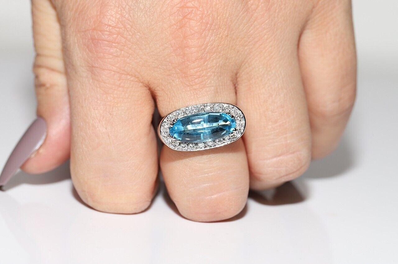 Brilliant Cut Vintage Circa 1990s 14k Gold Natural Diamond And Blue Topaz Decorated Ring For Sale