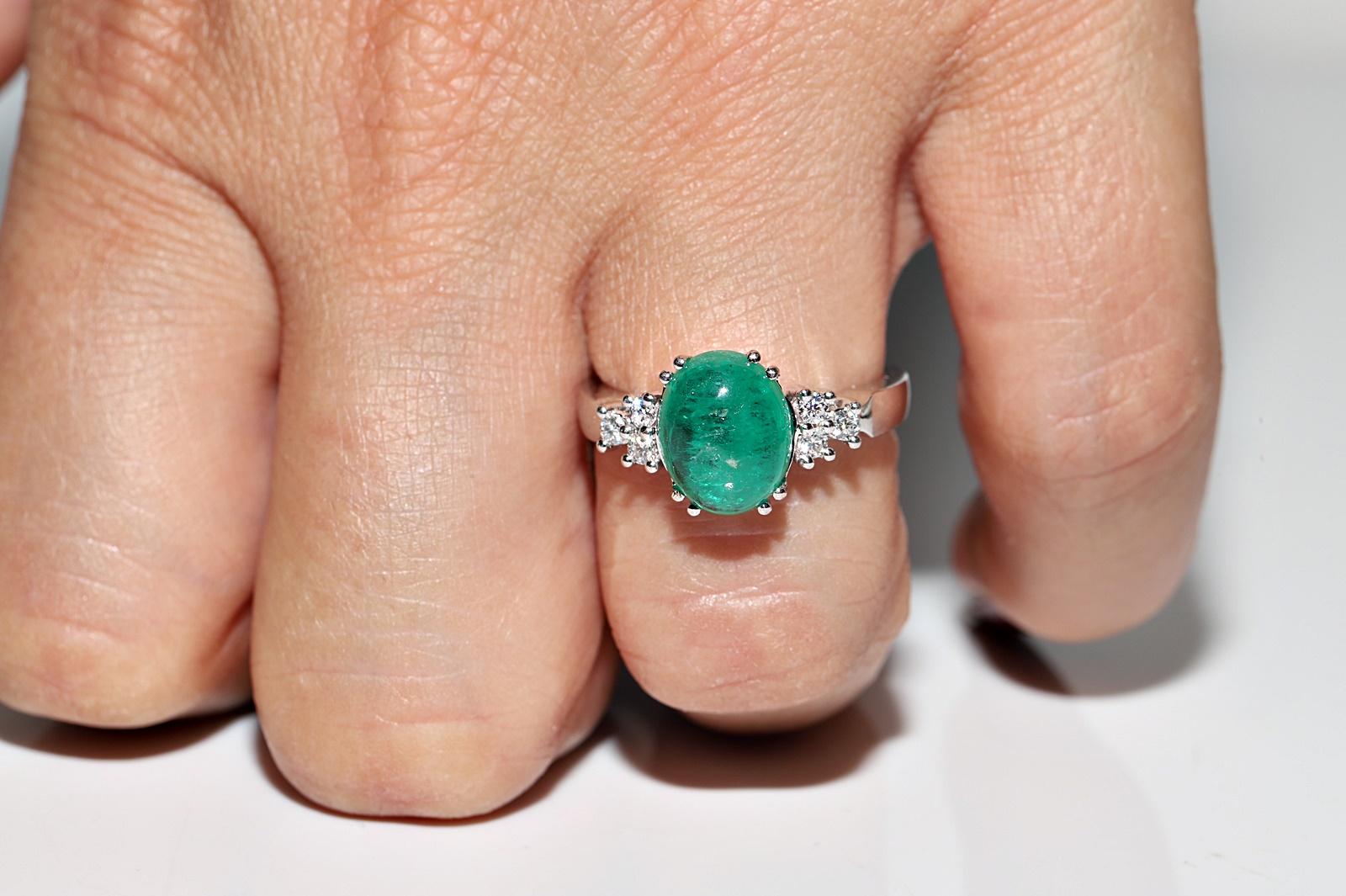 Vintage Circa 1990er Jahre 14k Gold Natürlicher Diamant und Cabochon Smaragd Dekorierter Ring im Zustand „Gut“ im Angebot in Fatih/İstanbul, 34