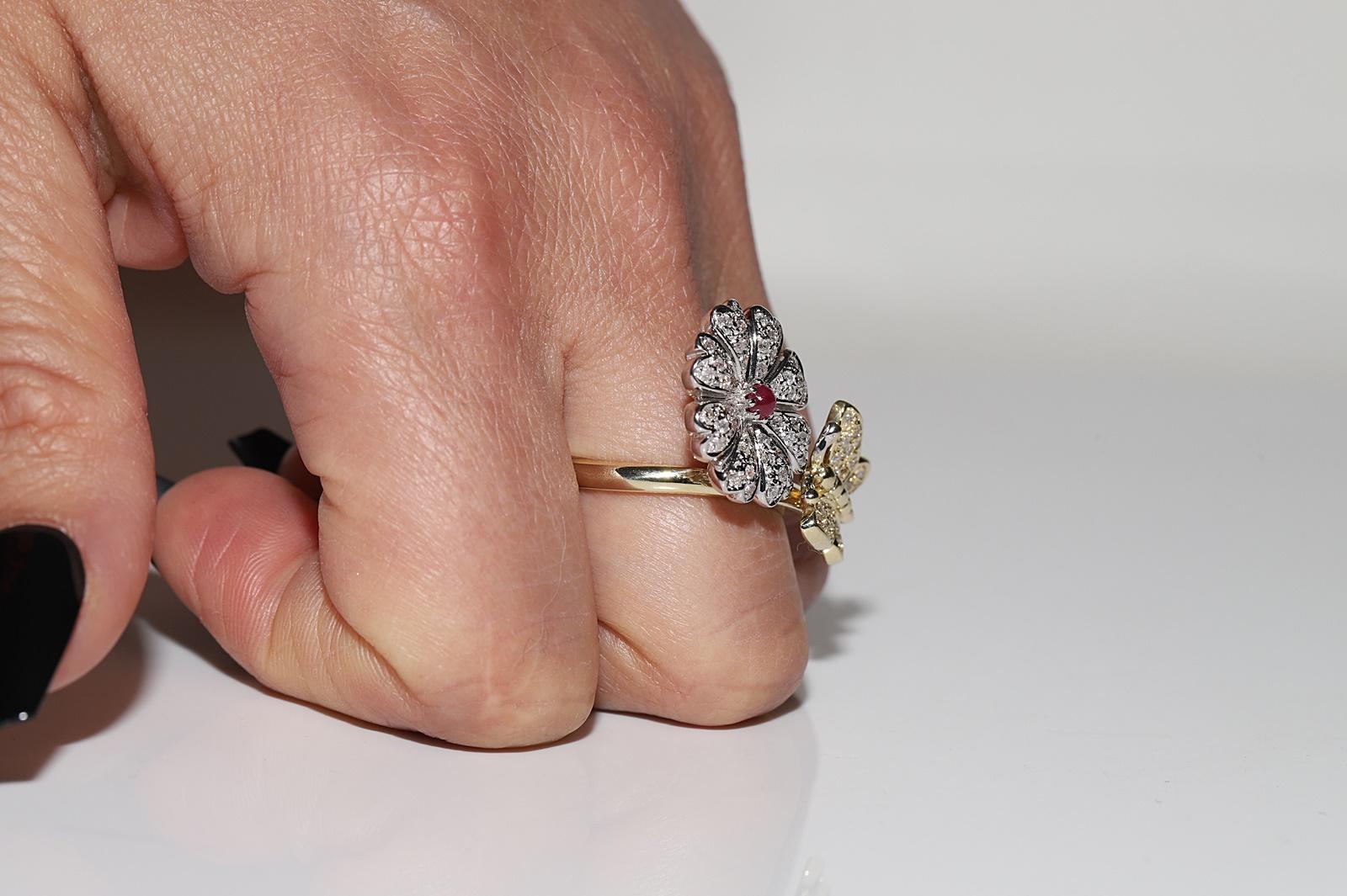 Vintage Circa 1990er Jahre 14k Gold Natürlicher Diamant und Cabochon Rubin Dekorierter Ring im Angebot 10