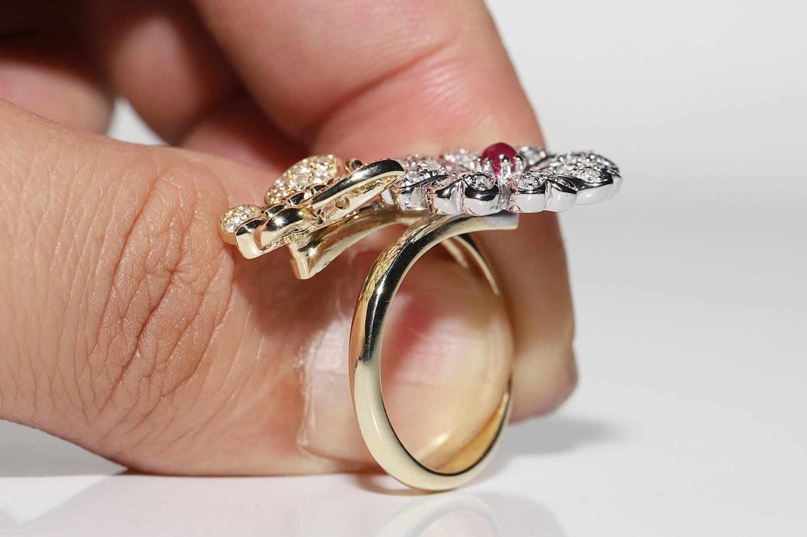 Vintage Circa 1990er Jahre 14k Gold Natürlicher Diamant und Cabochon Rubin Dekorierter Ring Damen im Angebot