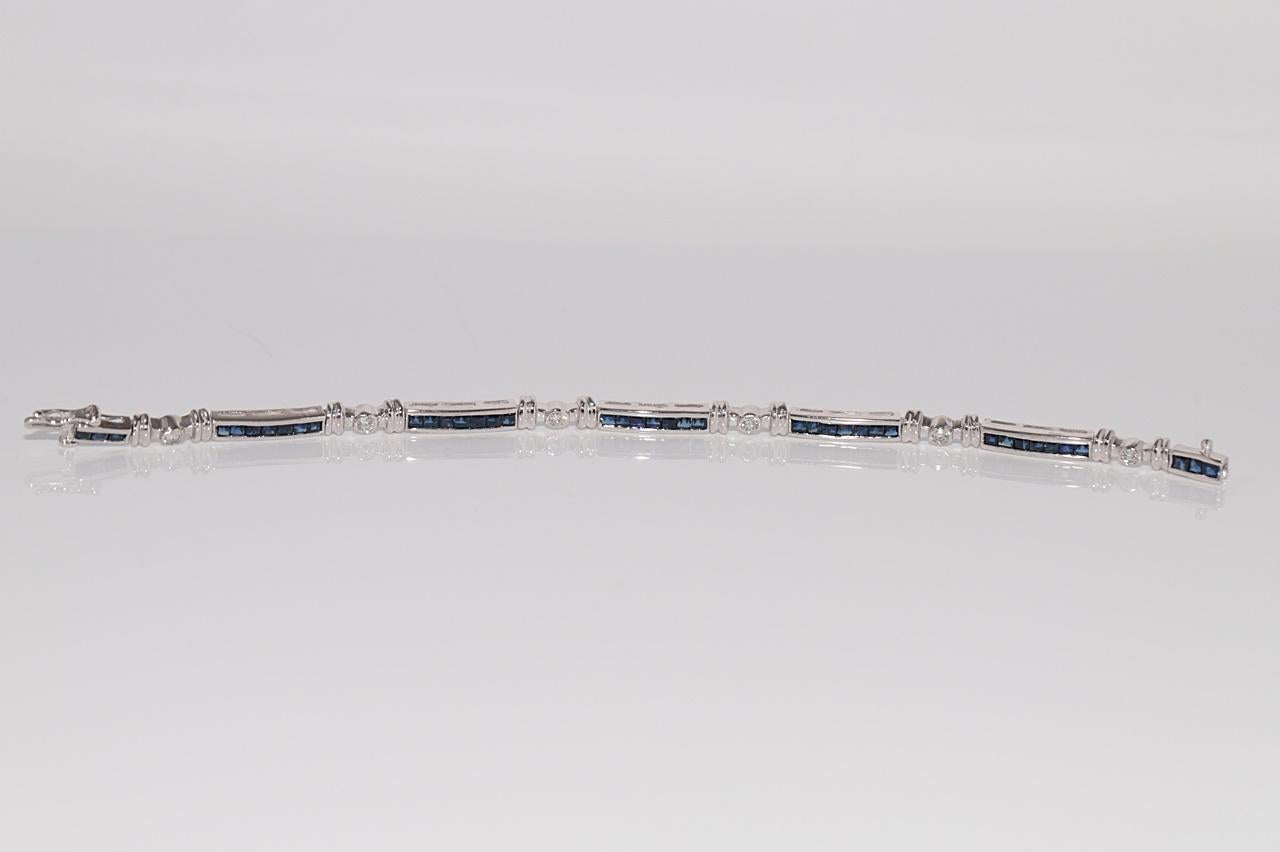 Bracciale in oro 14k con diamanti naturali e zaffiri calibrati, vintage, anni '90 circa. in vendita 11