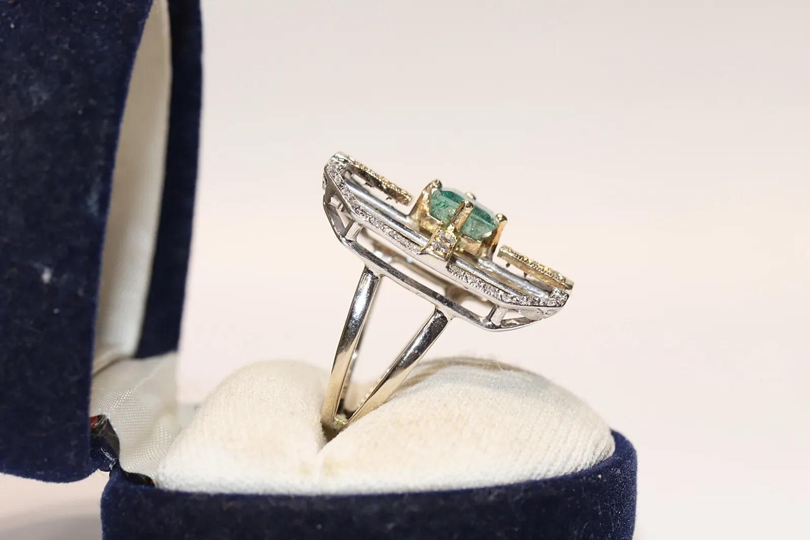 In very good condition.
Total weight is 8 grams.
Totally is diamond about 0.70 carat.
The diamond is has  G-H color and vs-s1-s2 clarity.
Totally is emerald 1.75 ct.
Acid tested to be 14k real gold.
Box is not included.
Ring size is US 6.5 
We can