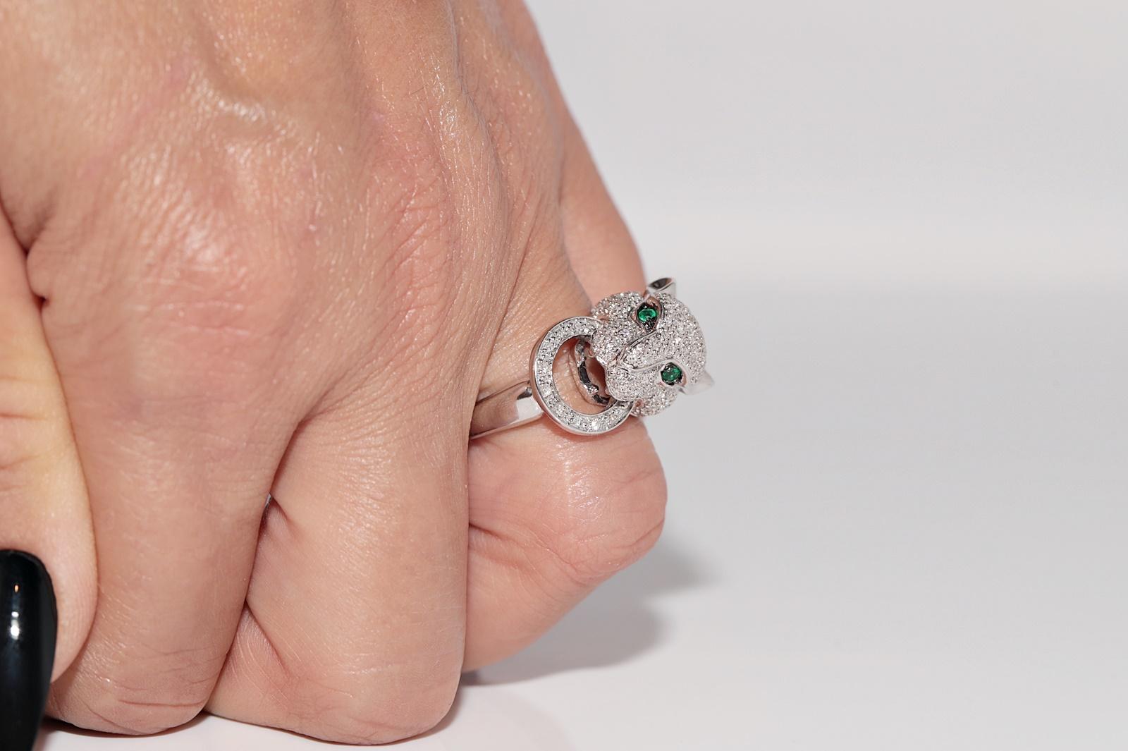 Vintage Circa 1990s 14k Gold Natural Diamond And Emerald Tiger Desing Ring For Sale 12