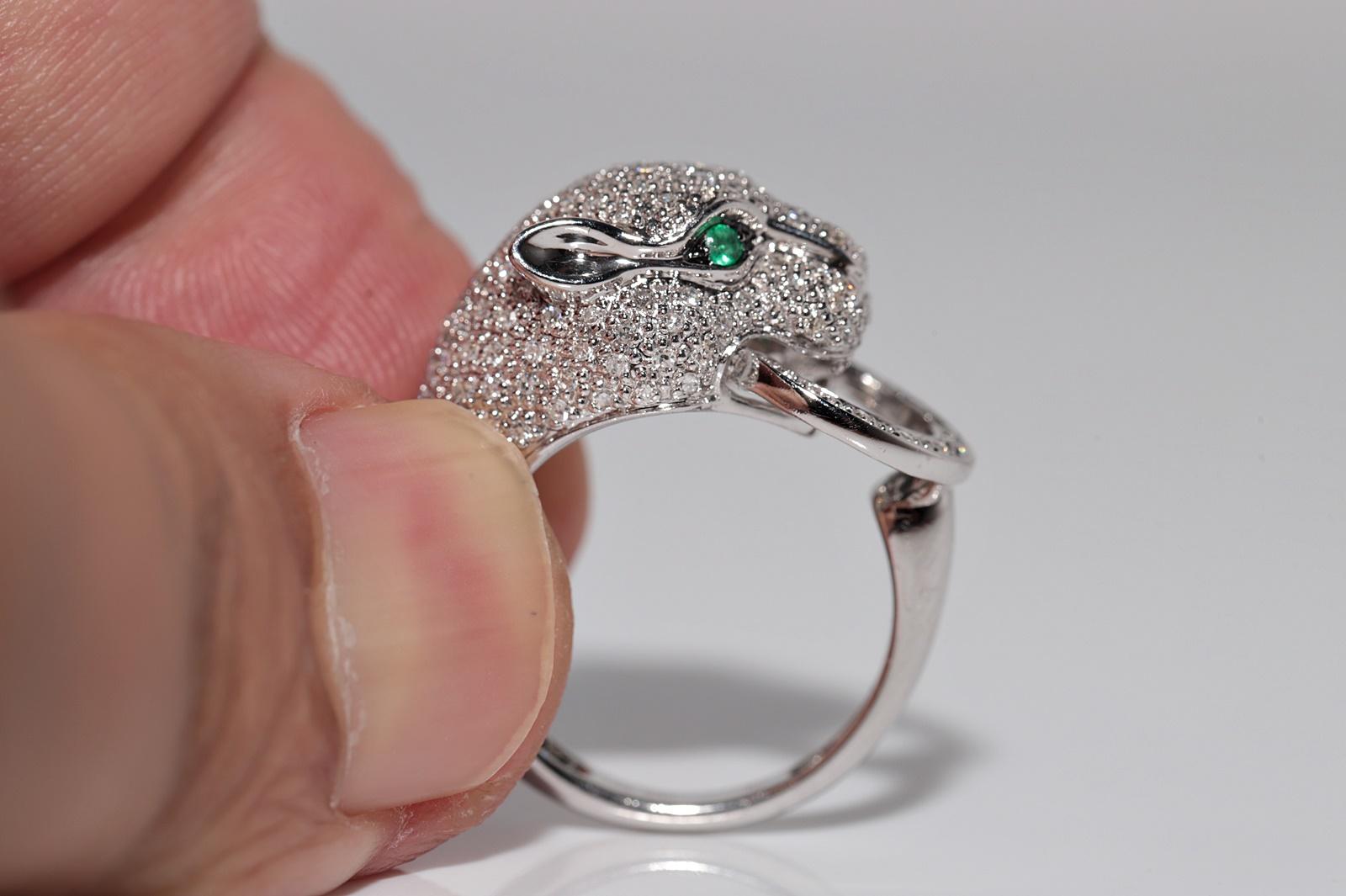 Vintage Circa 1990s 14k Gold Natural Diamond And Emerald Tiger Desing Ring In Good Condition For Sale In Fatih/İstanbul, 34