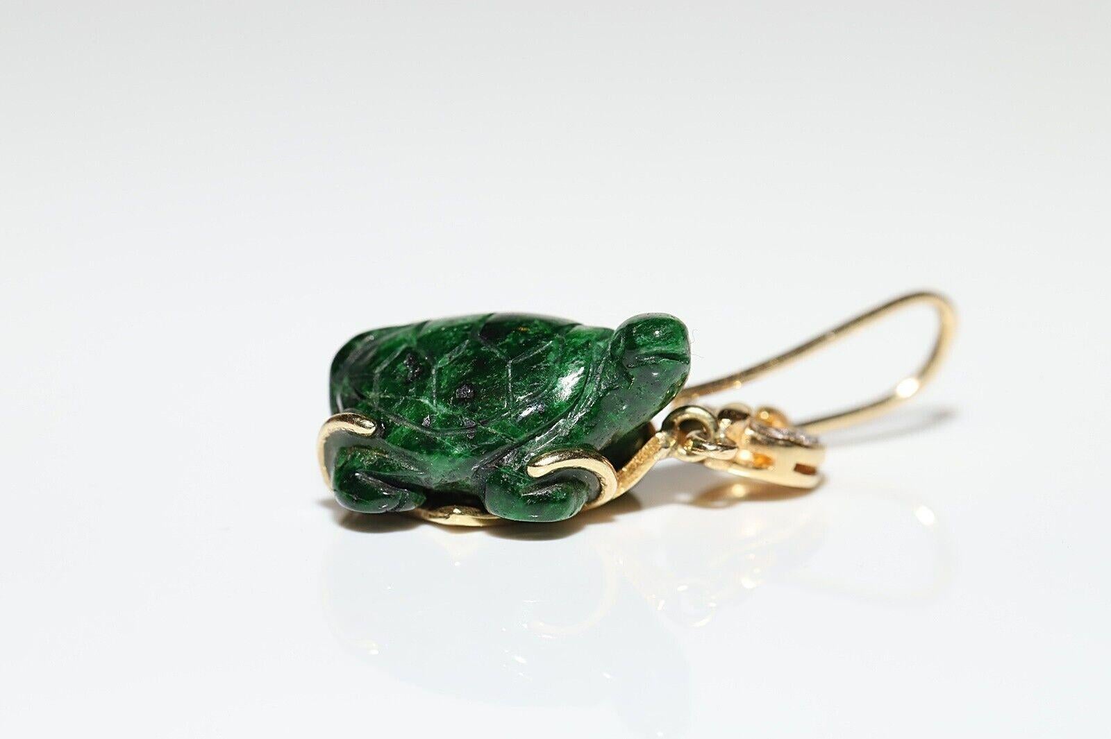 Brilliant Cut Vintage Circa 1990s 14k Gold Natural Diamond And Malachite Turtle Earring For Sale