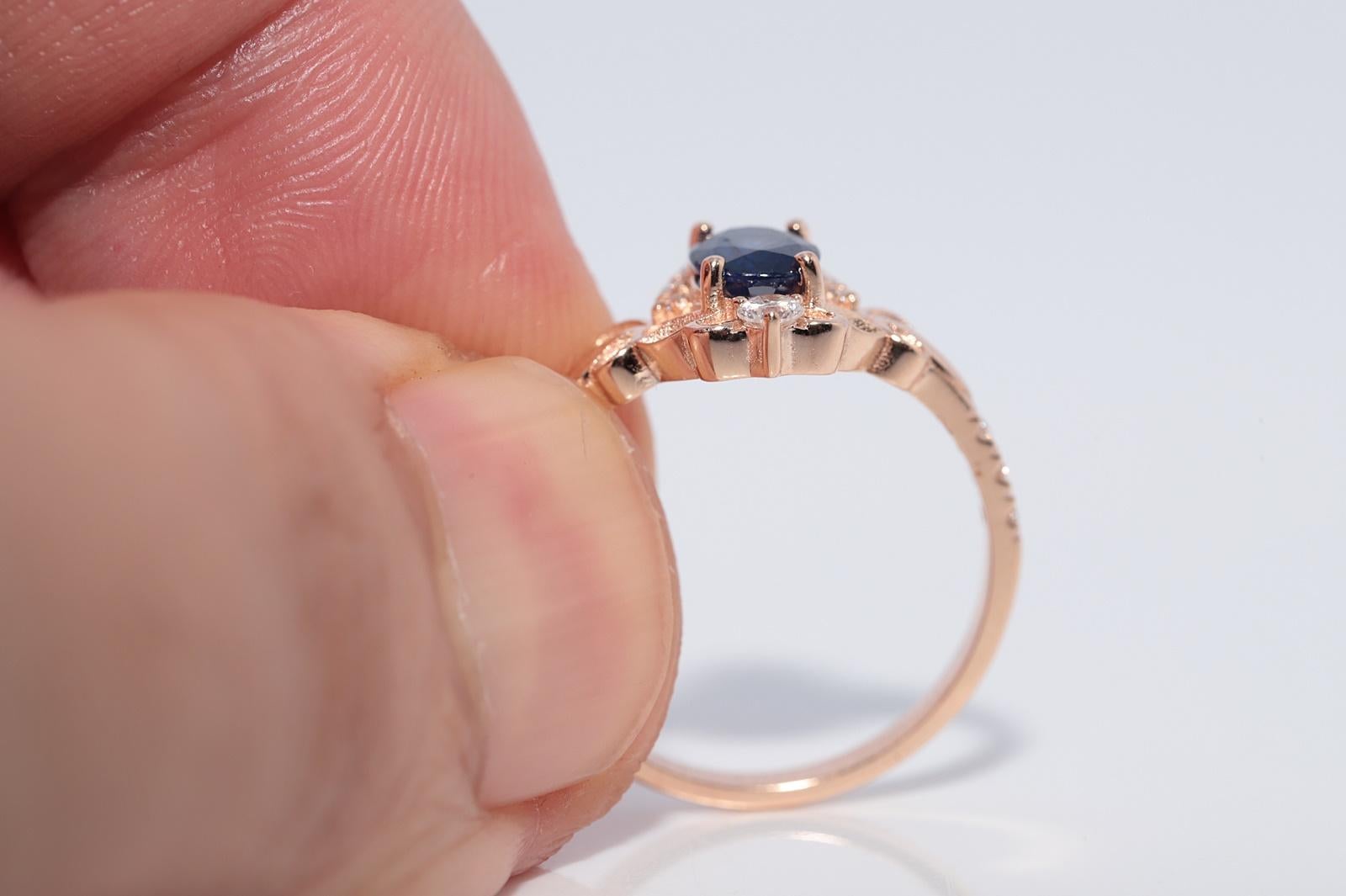 Vintage CIRCA 1990er Jahre 14k Gold Naturdiamant und Oval Cut Saphir Navette Ring im Angebot 4