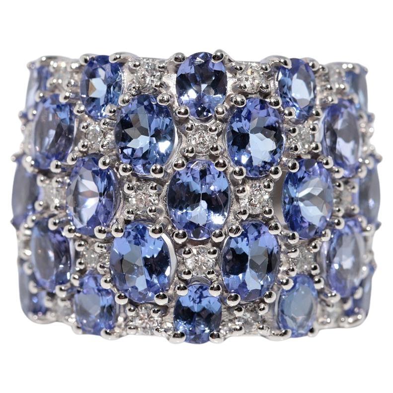 Vintage CIRCA 1990er 14k Gold Natürlicher Diamant und Ovalschliff Tansanit Starker Ring im Angebot