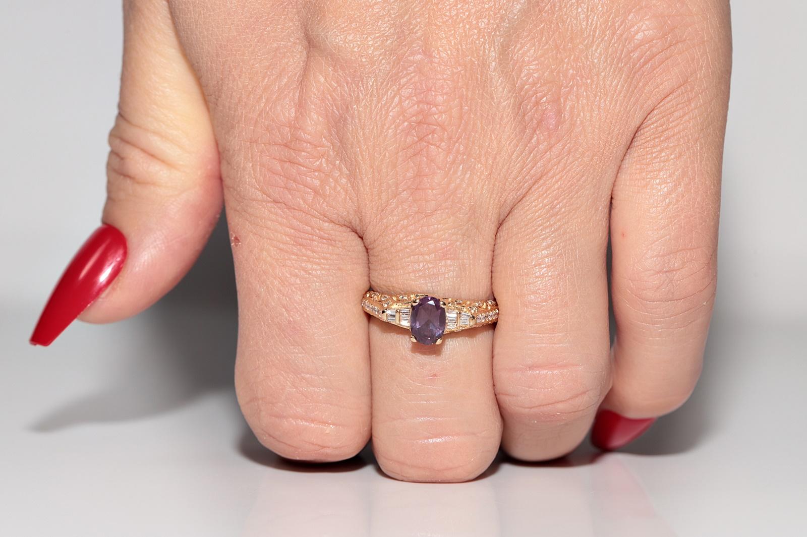 Vintage Circa 1990s 14k Gold Natural Diamond And Oval Cut Tourmaline Ring For Sale 8