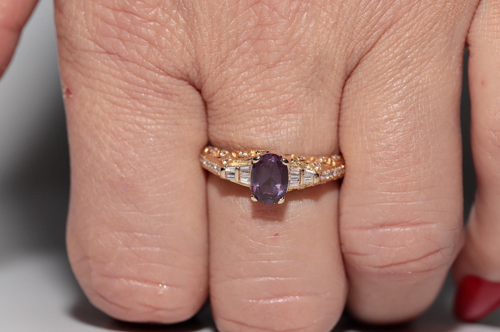 Vintage Circa 1990s 14k Gold Natural Diamond And Oval Cut Tourmaline Ring For Sale 9