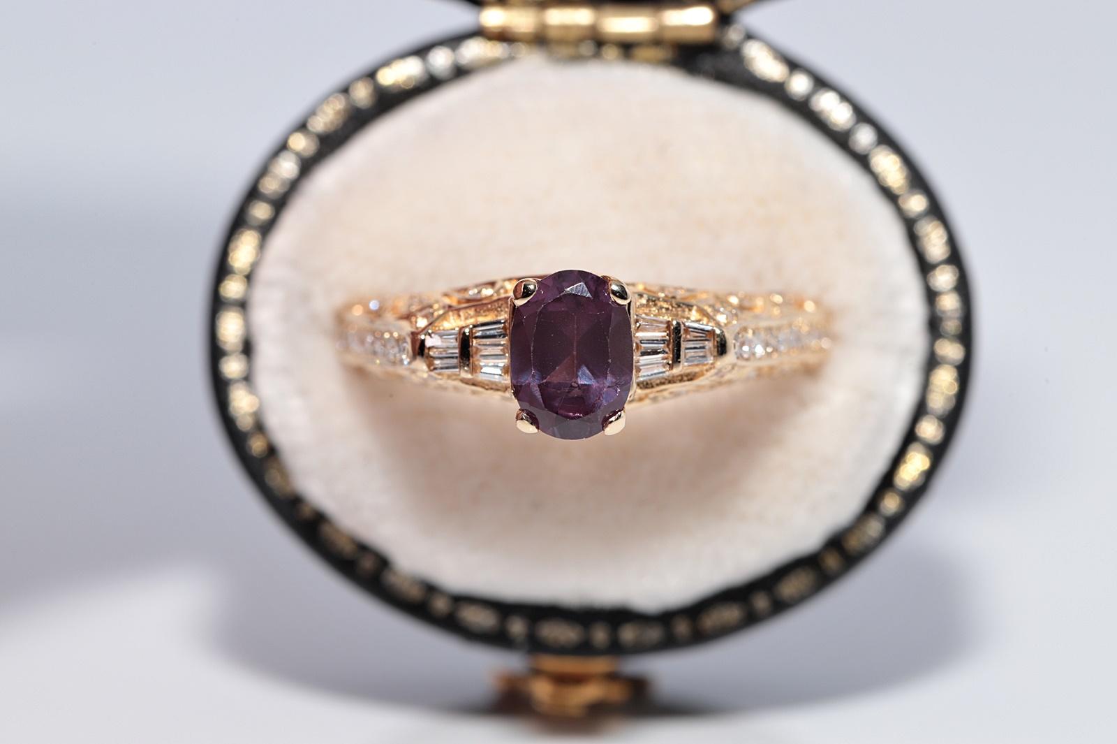 Artisan Vintage Circa 1990s 14k Gold Natural Diamond And Oval Cut Tourmaline Ring For Sale
