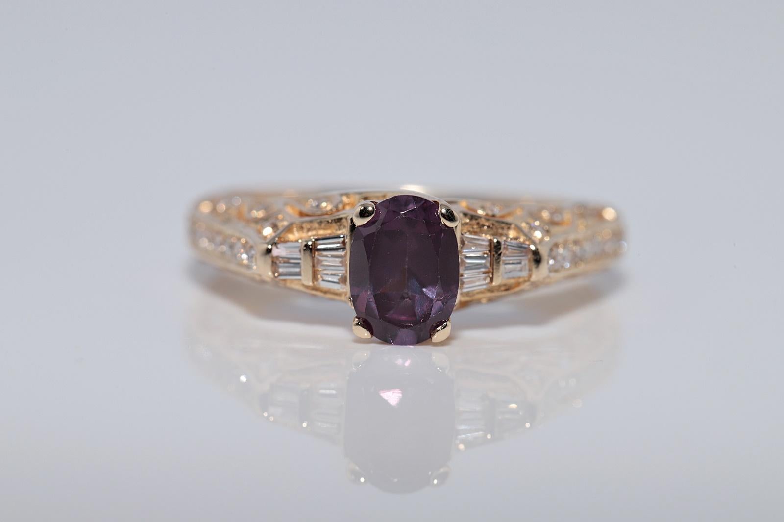 Brilliant Cut Vintage Circa 1990s 14k Gold Natural Diamond And Oval Cut Tourmaline Ring For Sale