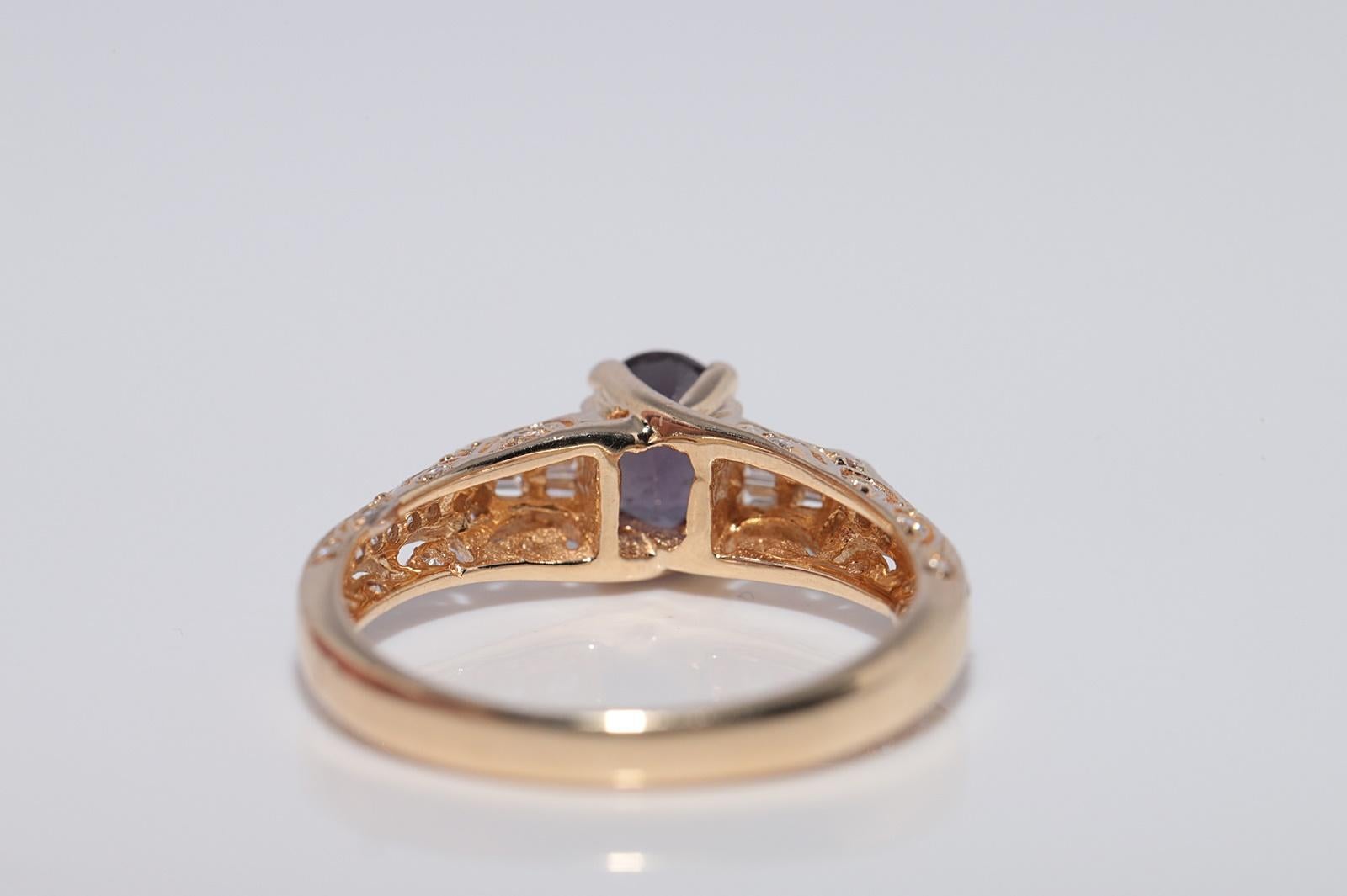 Vintage Circa 1990s 14k Gold Natural Diamond And Oval Cut Tourmaline Ring For Sale 2