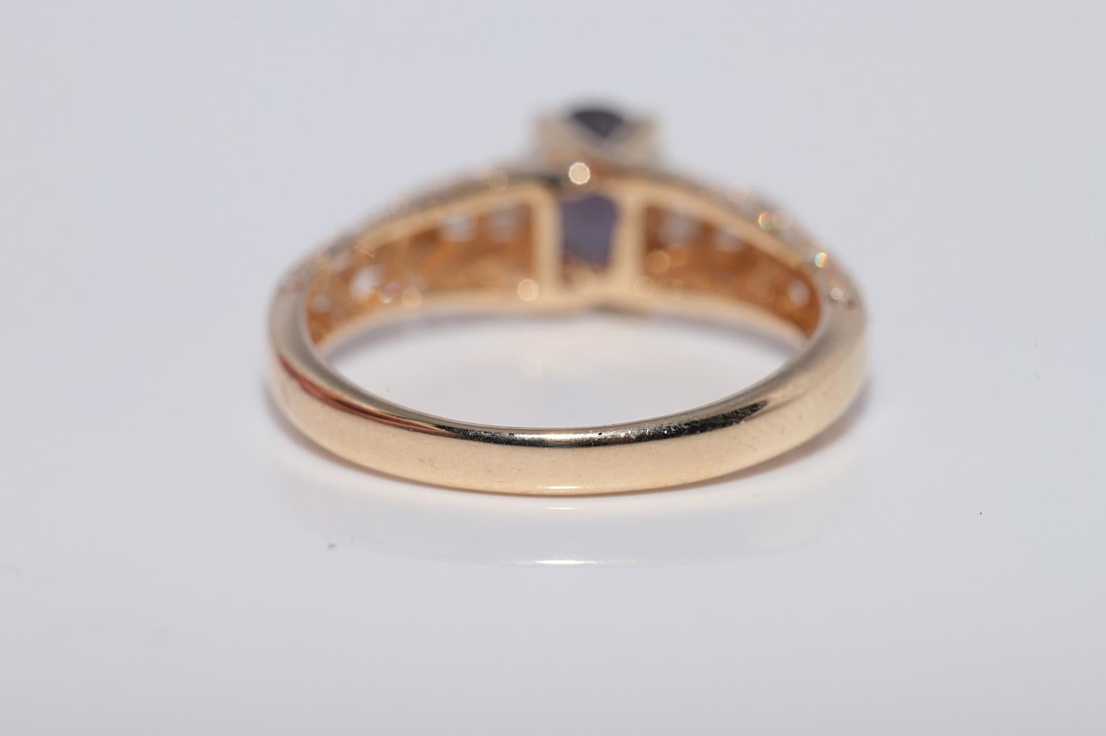 Vintage Circa 1990s 14k Gold Natural Diamond And Oval Cut Tourmaline Ring For Sale 3