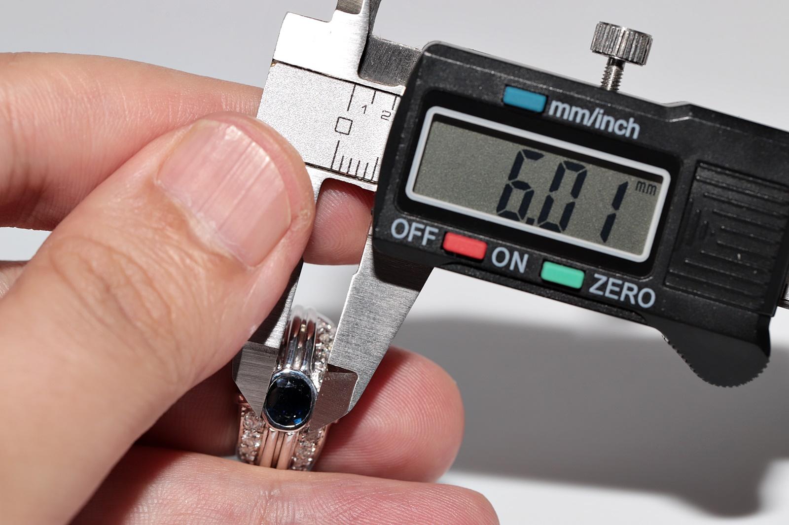 Anello forte in oro 14k con diamanti naturali e zaffiri ovali, CIRCA gli anni '90 in vendita 7