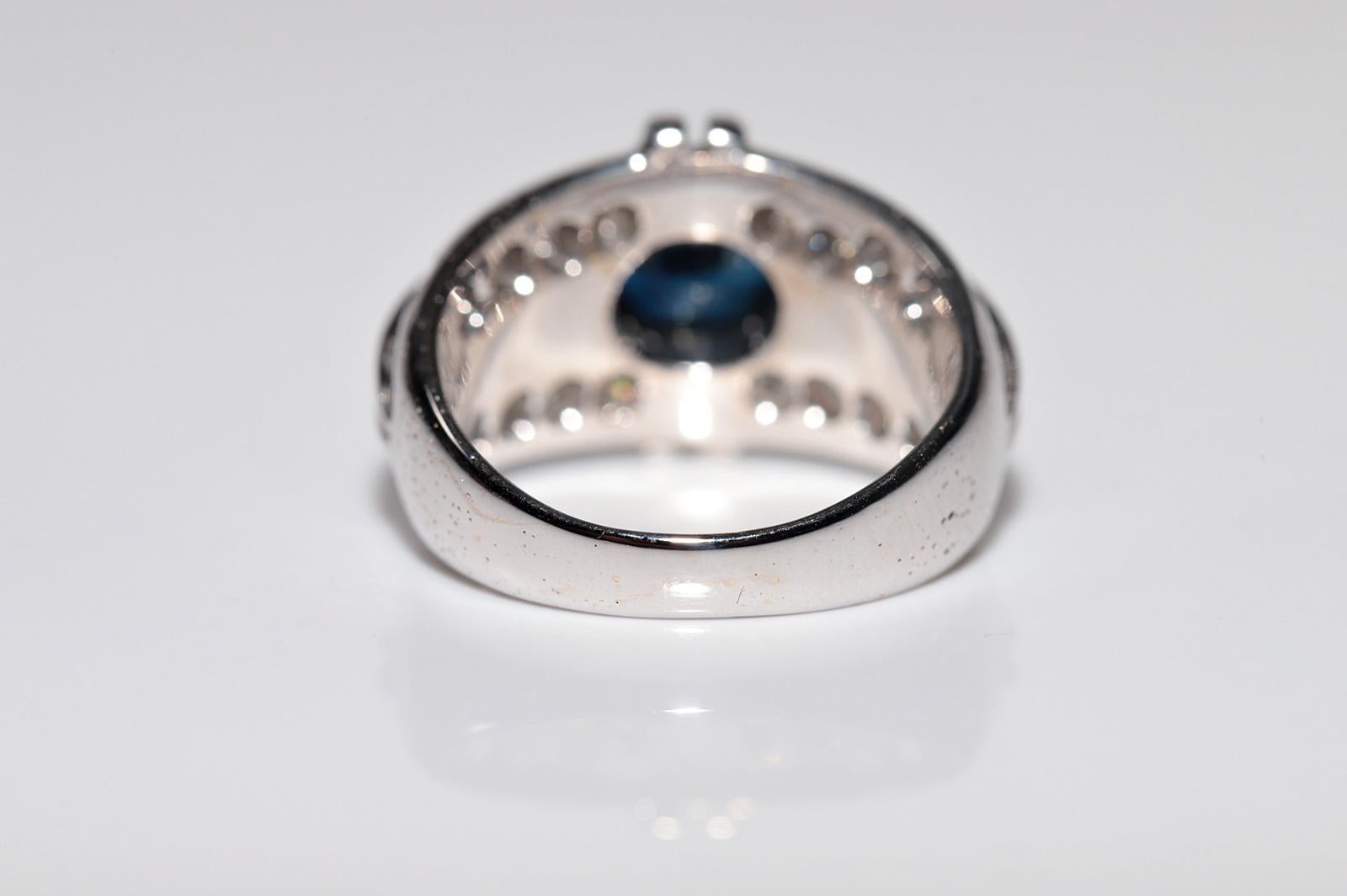 Vintage Circa 1990s 14k Gold Natural Diamond And Oval Sapphire Strong Ring im Angebot 2
