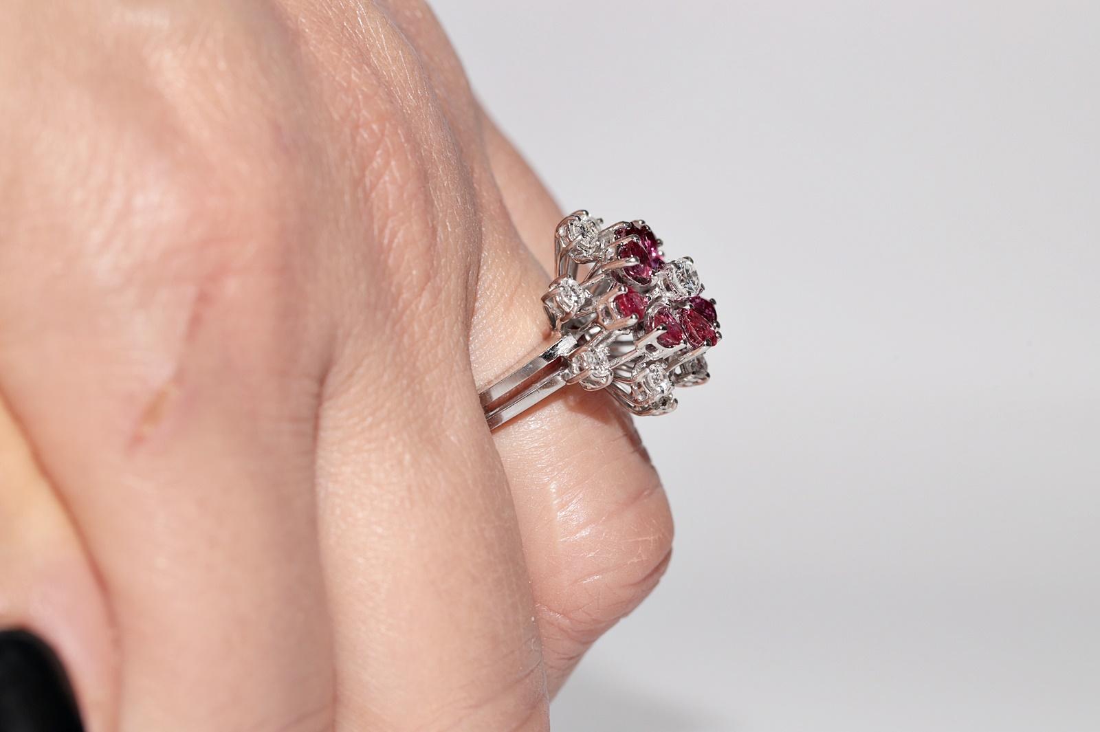 Vintage Circa 1990er Jahre 14k Gold Natürlicher Diamant und Rubin Dekorierter Ring im Angebot 12