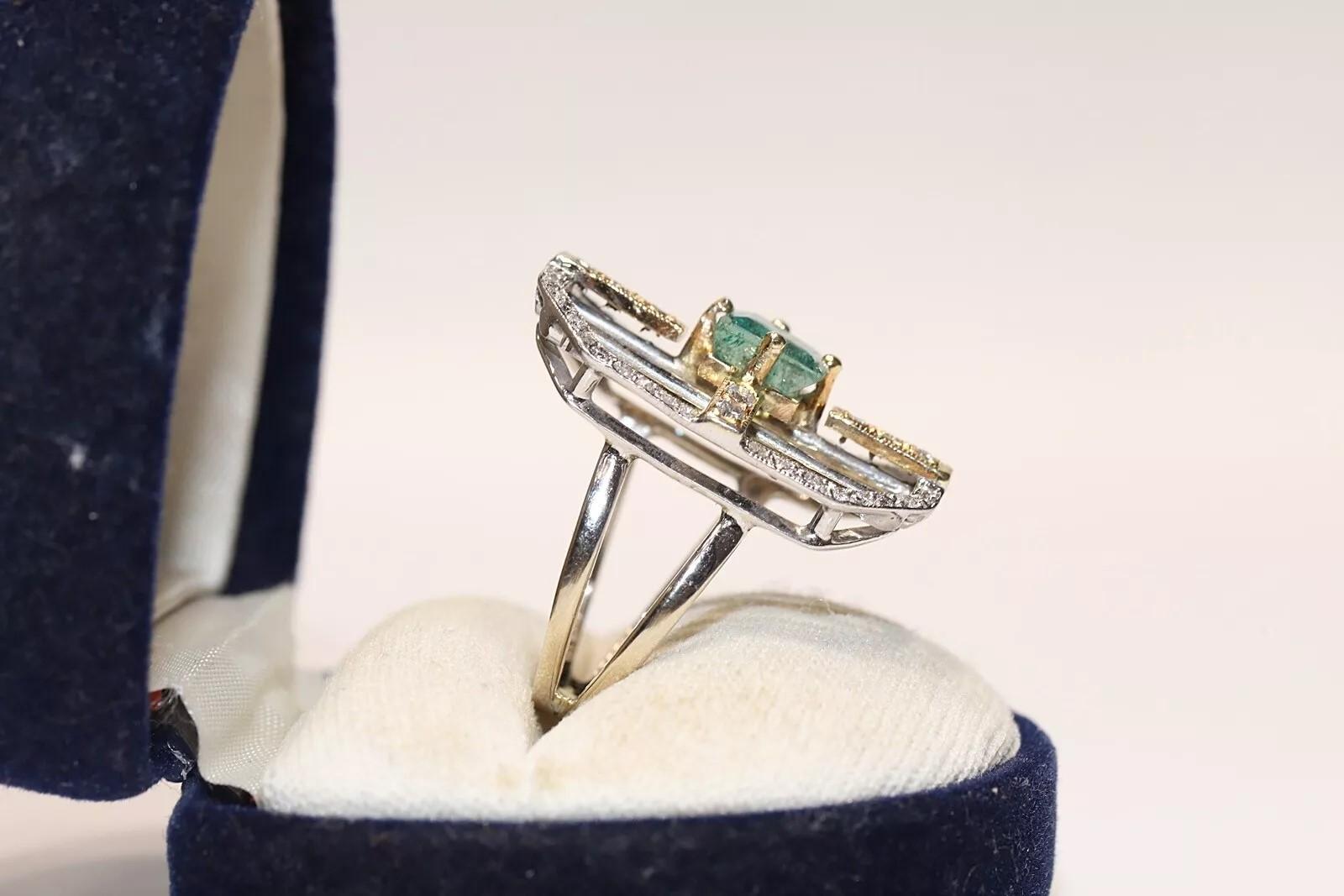 Vintage Circa 1990er Jahre 14k Gold natürlicher Diamant und Smaragdring mit quadratischem Schliff im Angebot 7