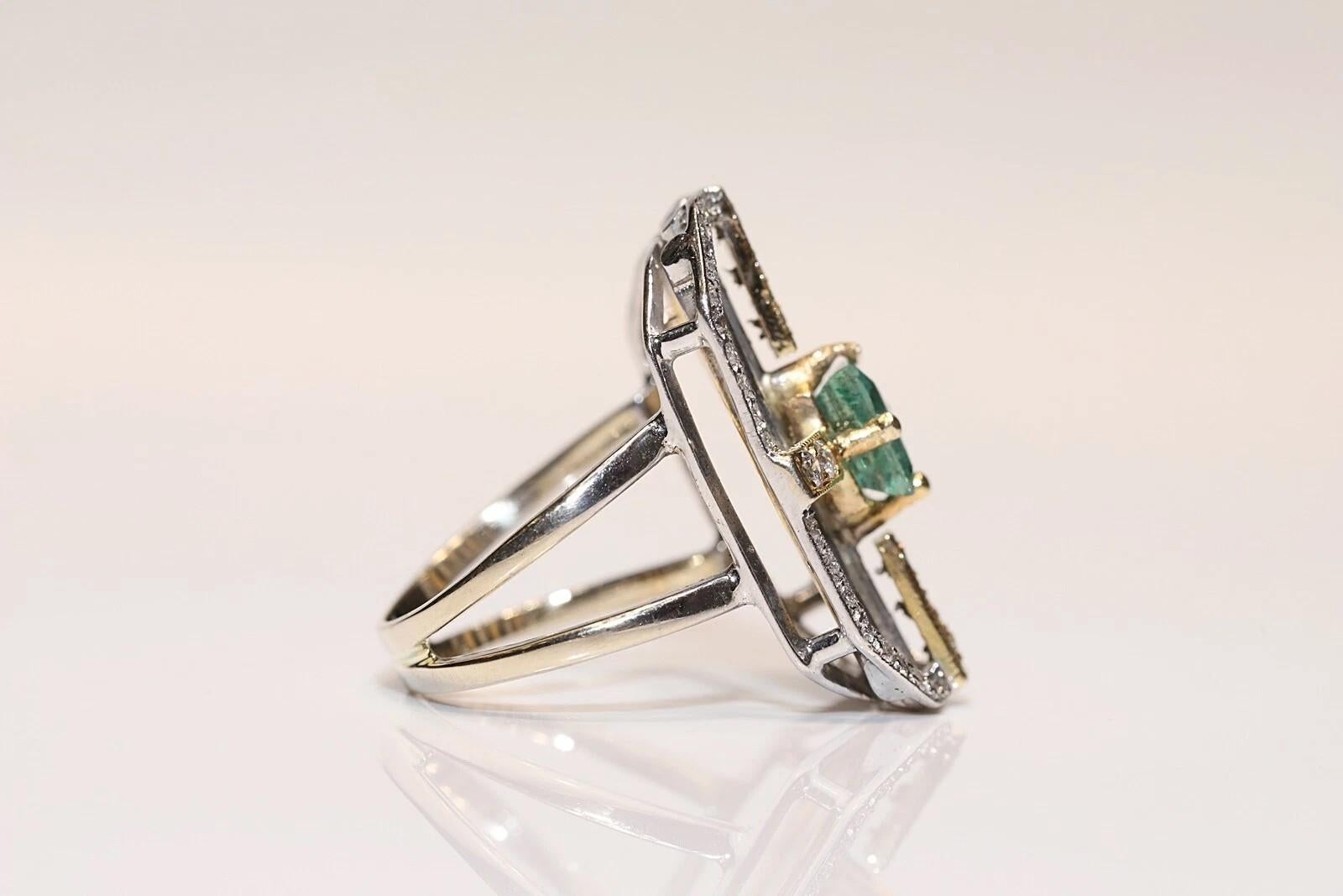 Vintage Circa 1990er Jahre 14k Gold natürlicher Diamant und Smaragdring mit quadratischem Schliff (Brillantschliff) im Angebot