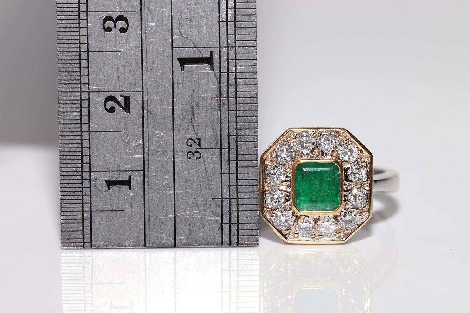 Vintage Circa 1990s 14k Gold Natural Diamond And Square Cut Emerald Strong Ring For Sale 10