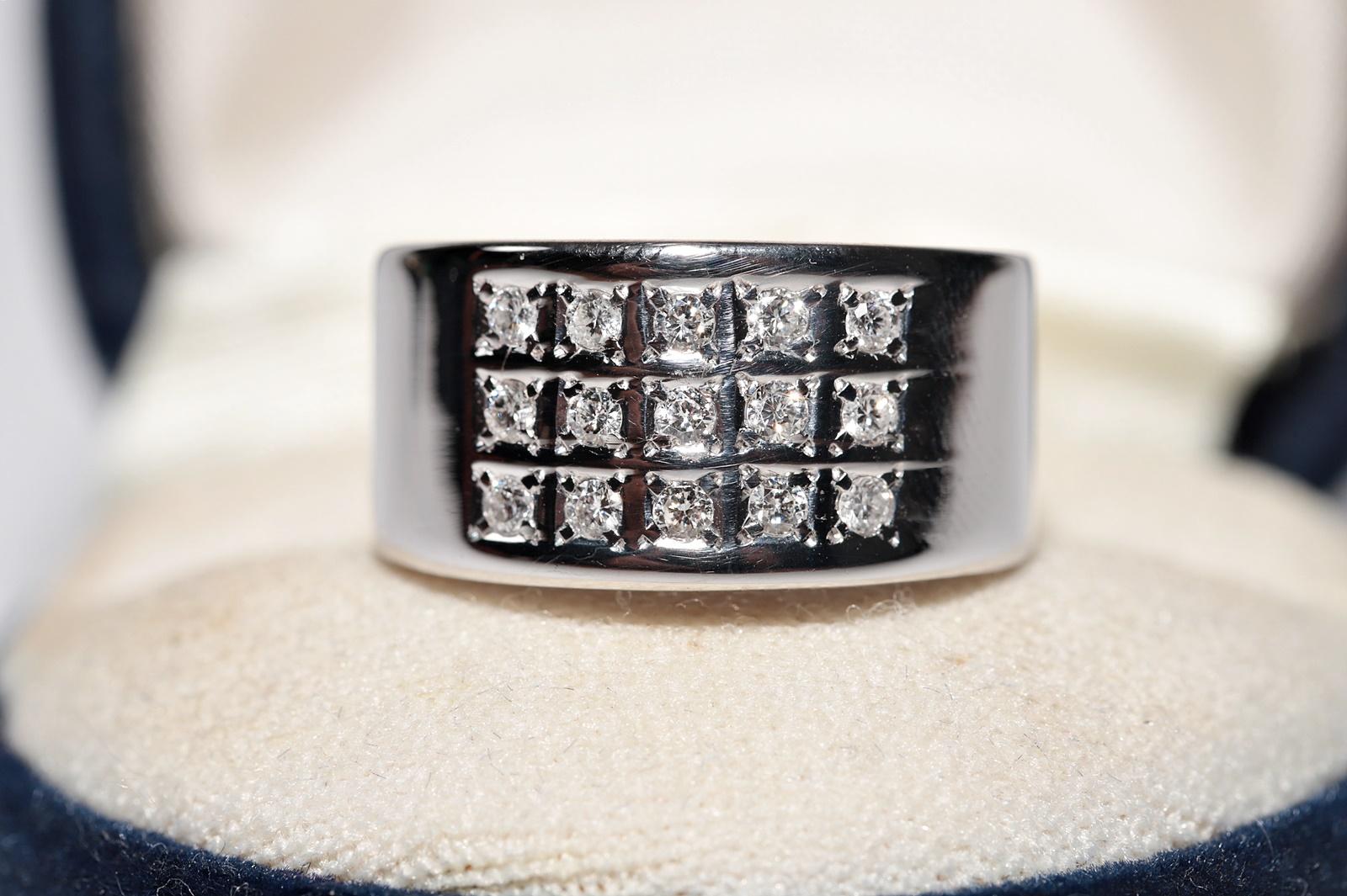 In very good condition.
Total weight is 5.1 grams.
Totally is diamond 0.45 ct.
The diamond is has G color and vvs-vs clarity.
Ring size is US 6
We can make any size.
Please contact for any questions.